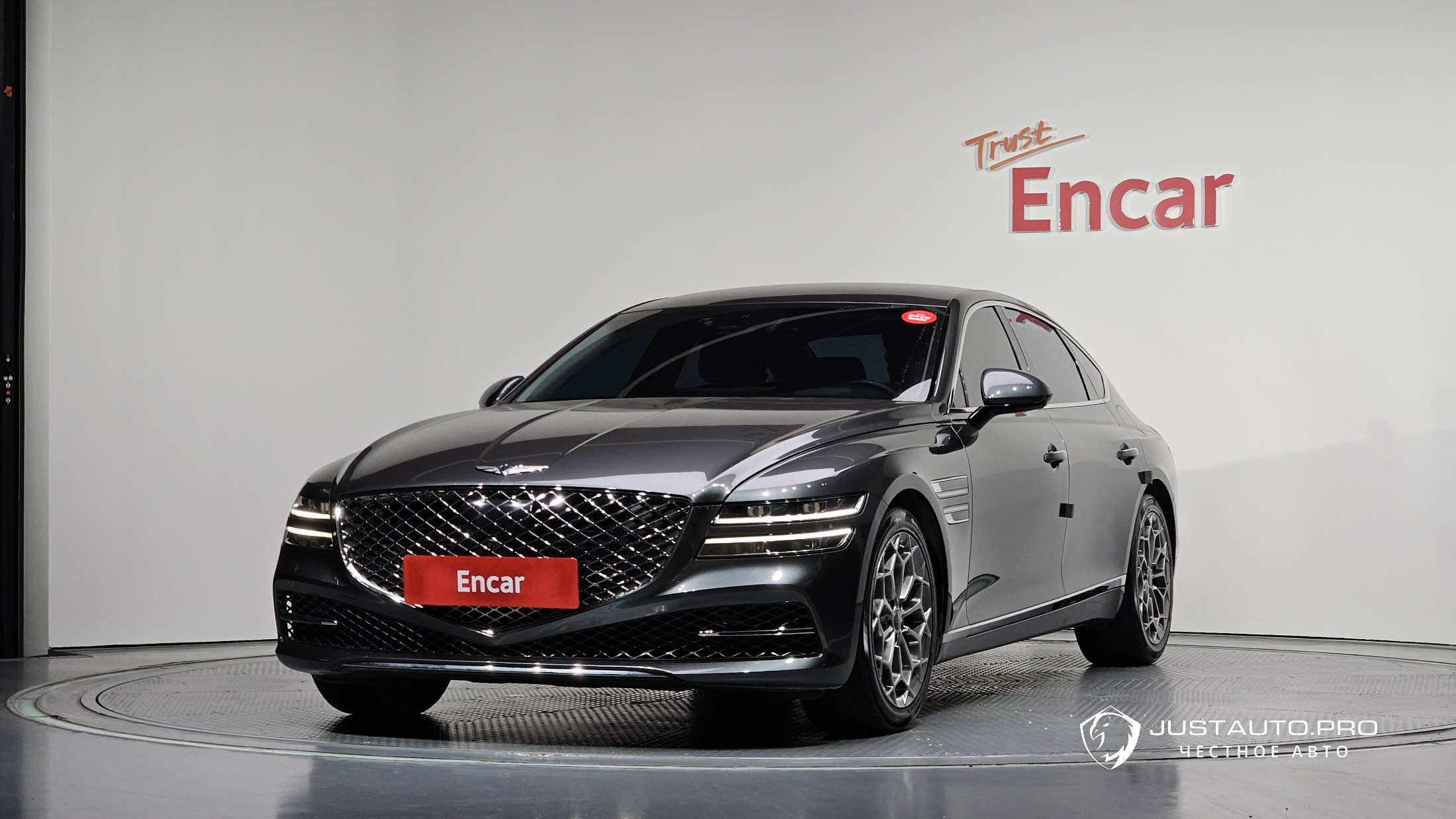 Автомобиль Genesis G80