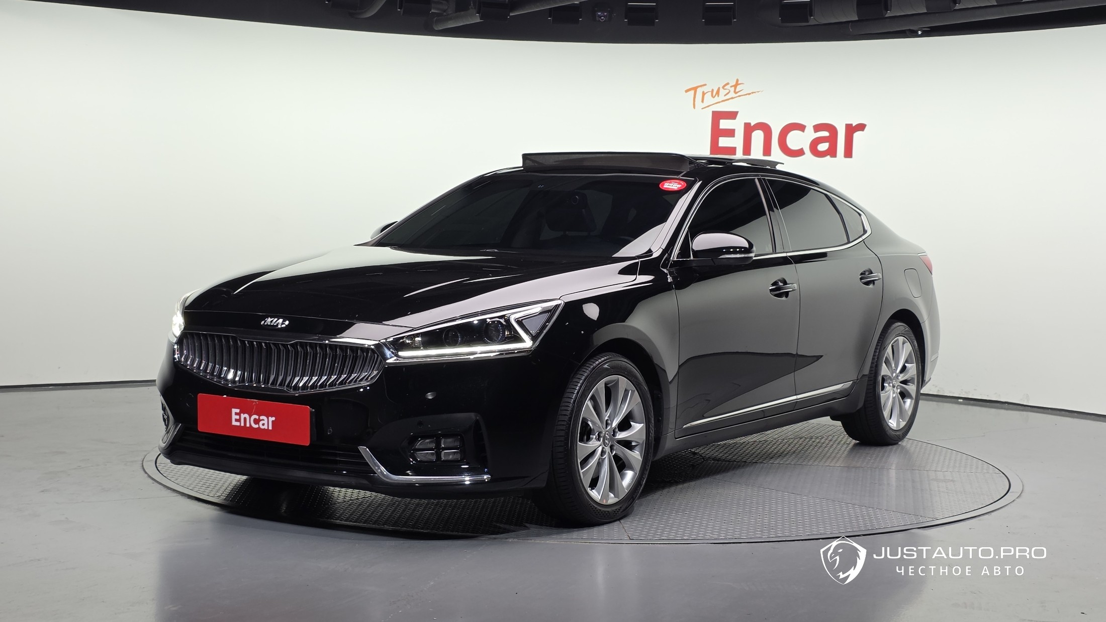 Автомобиль Kia K7