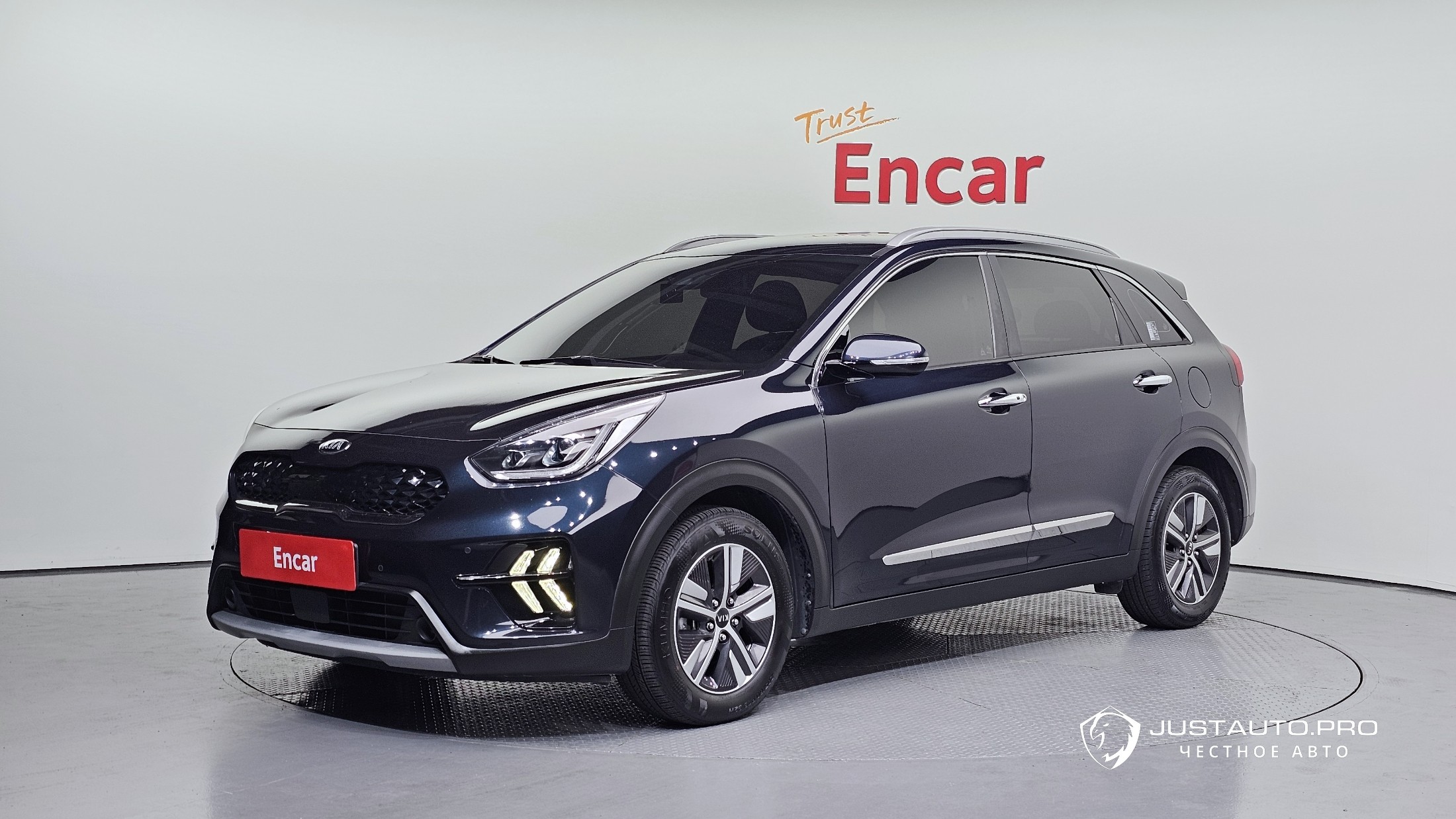 Автомобиль Kia Niro
