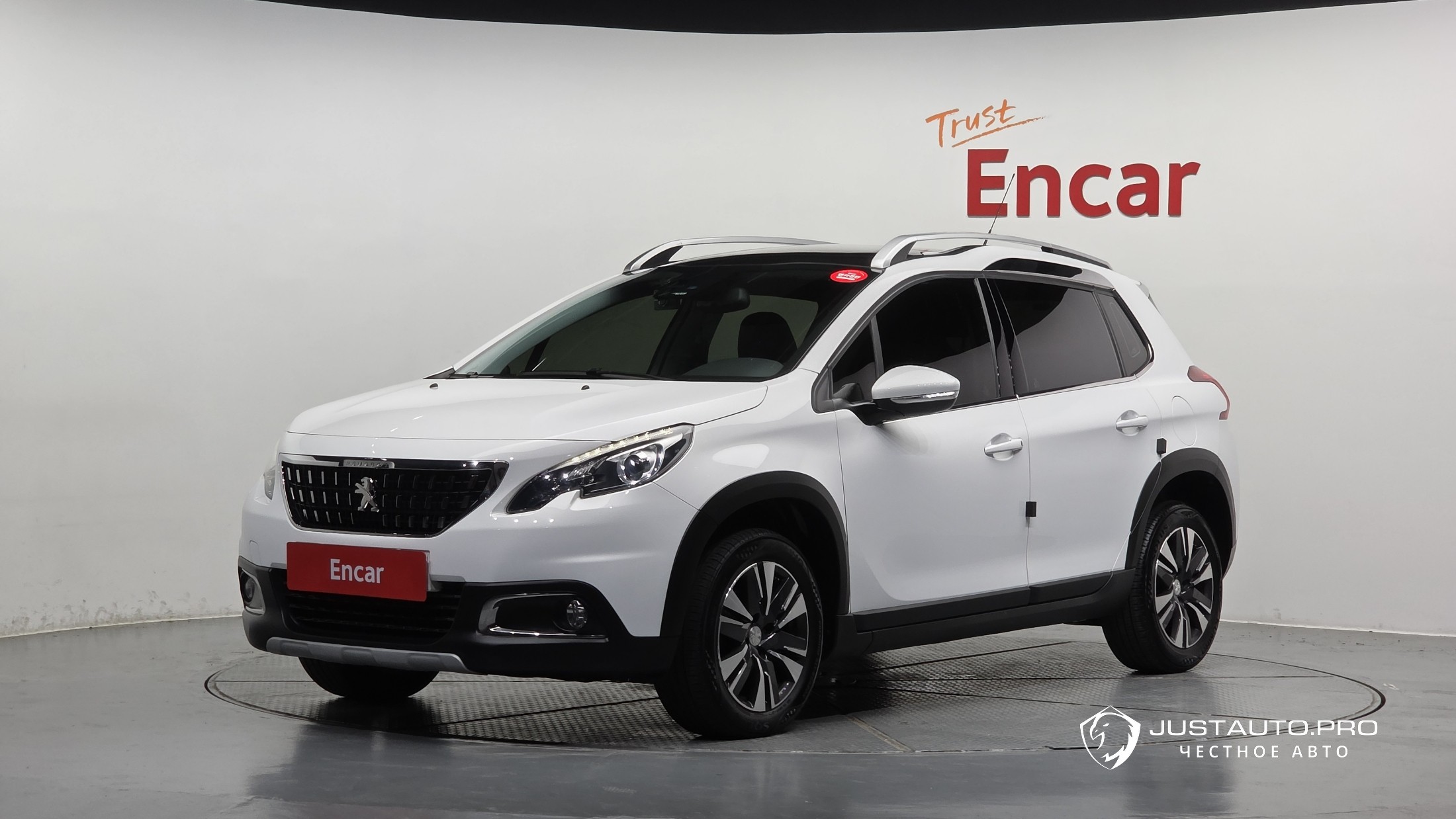 Автомобиль Peugeot 2008