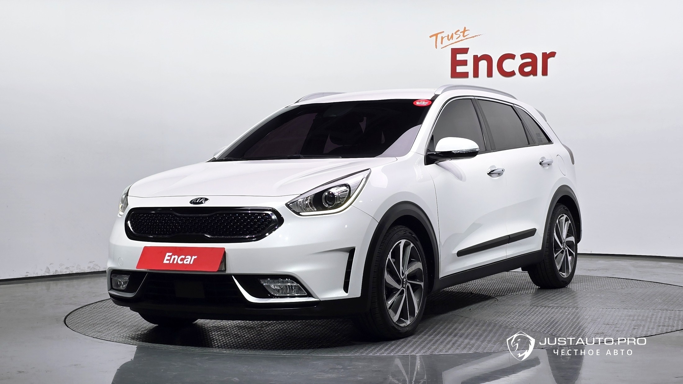 Автомобиль Kia Niro