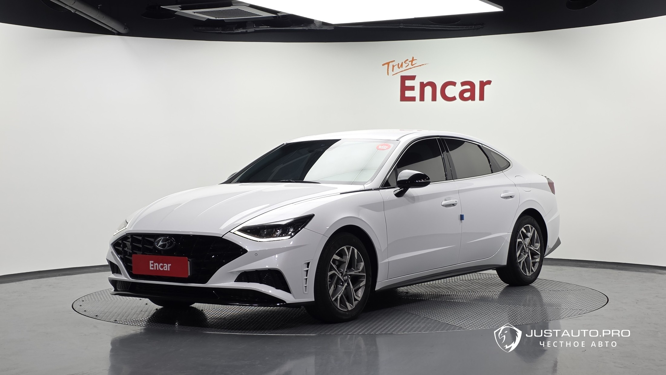 Автомобиль Hyundai Sonata