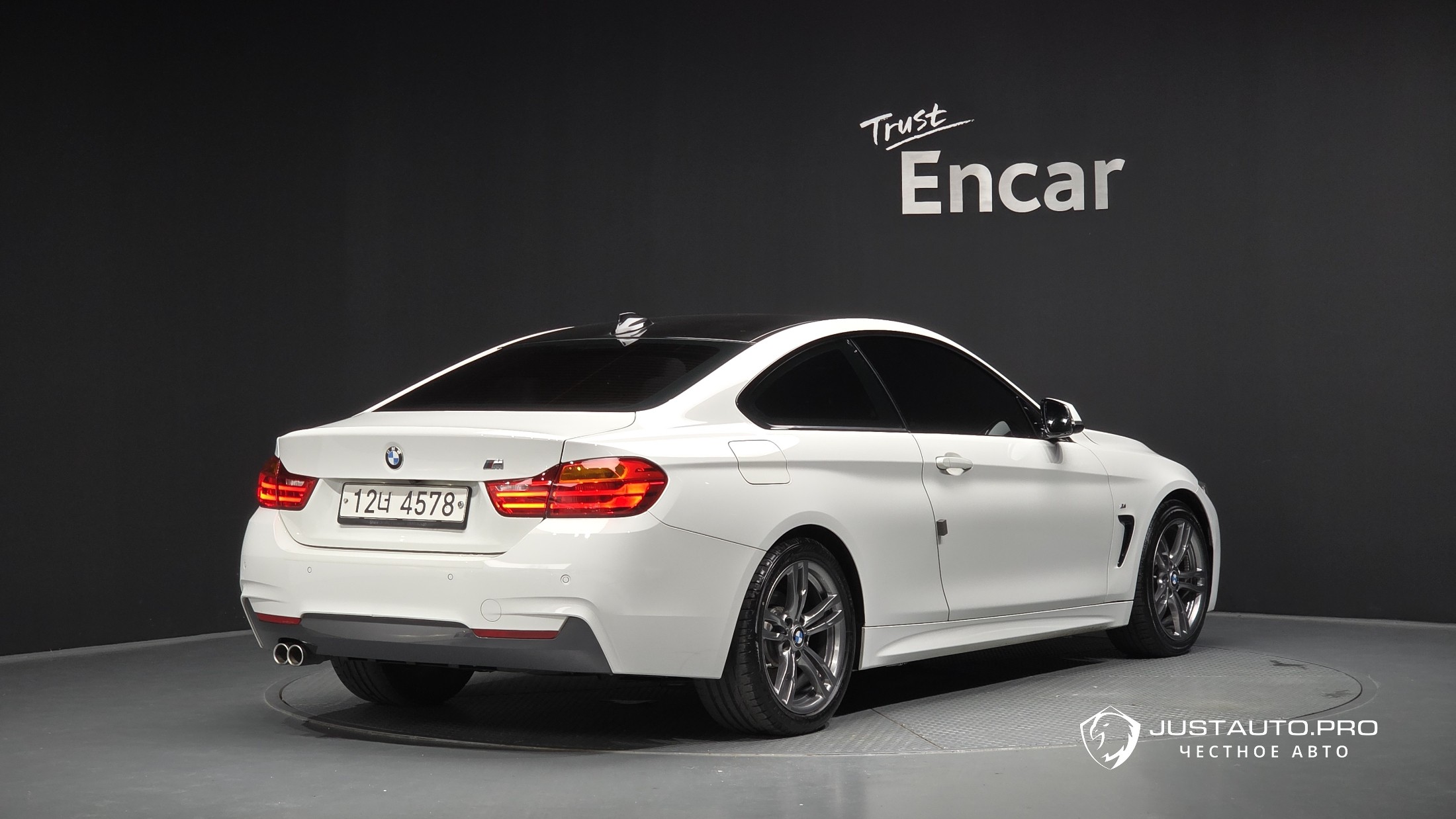 Автомобиль BMW 4-Series