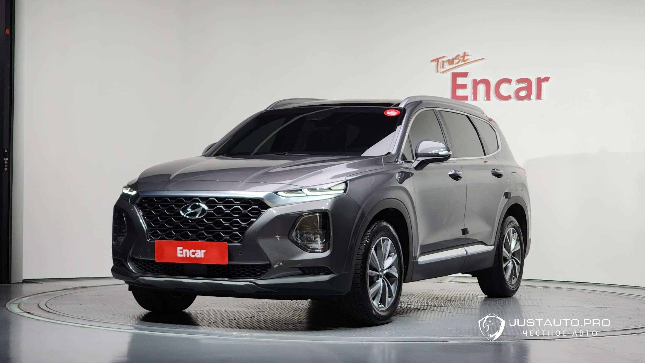 Автомобиль Hyundai Santafe