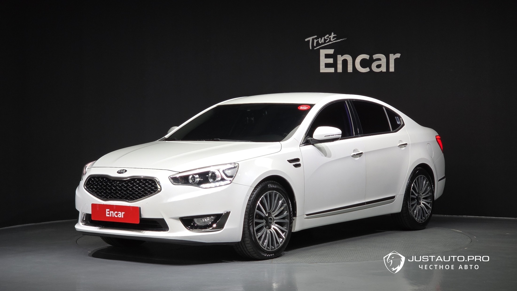 Автомобиль Kia K7