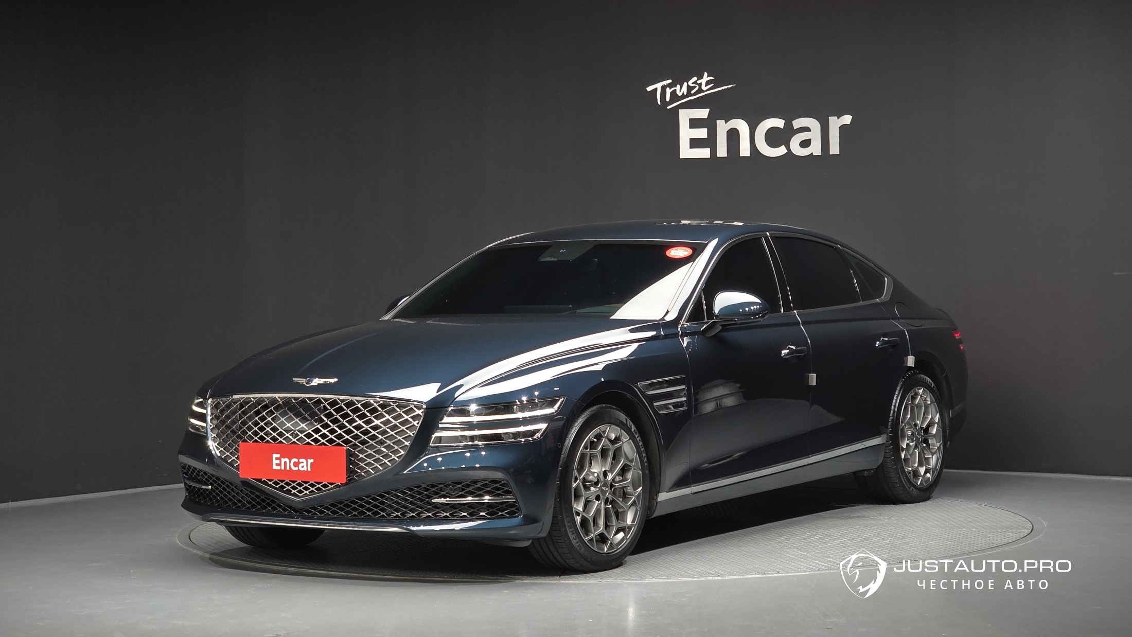 Автомобиль Genesis G80
