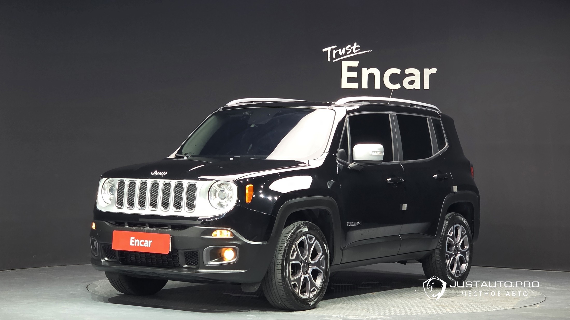 Автомобиль Jeep Renegade