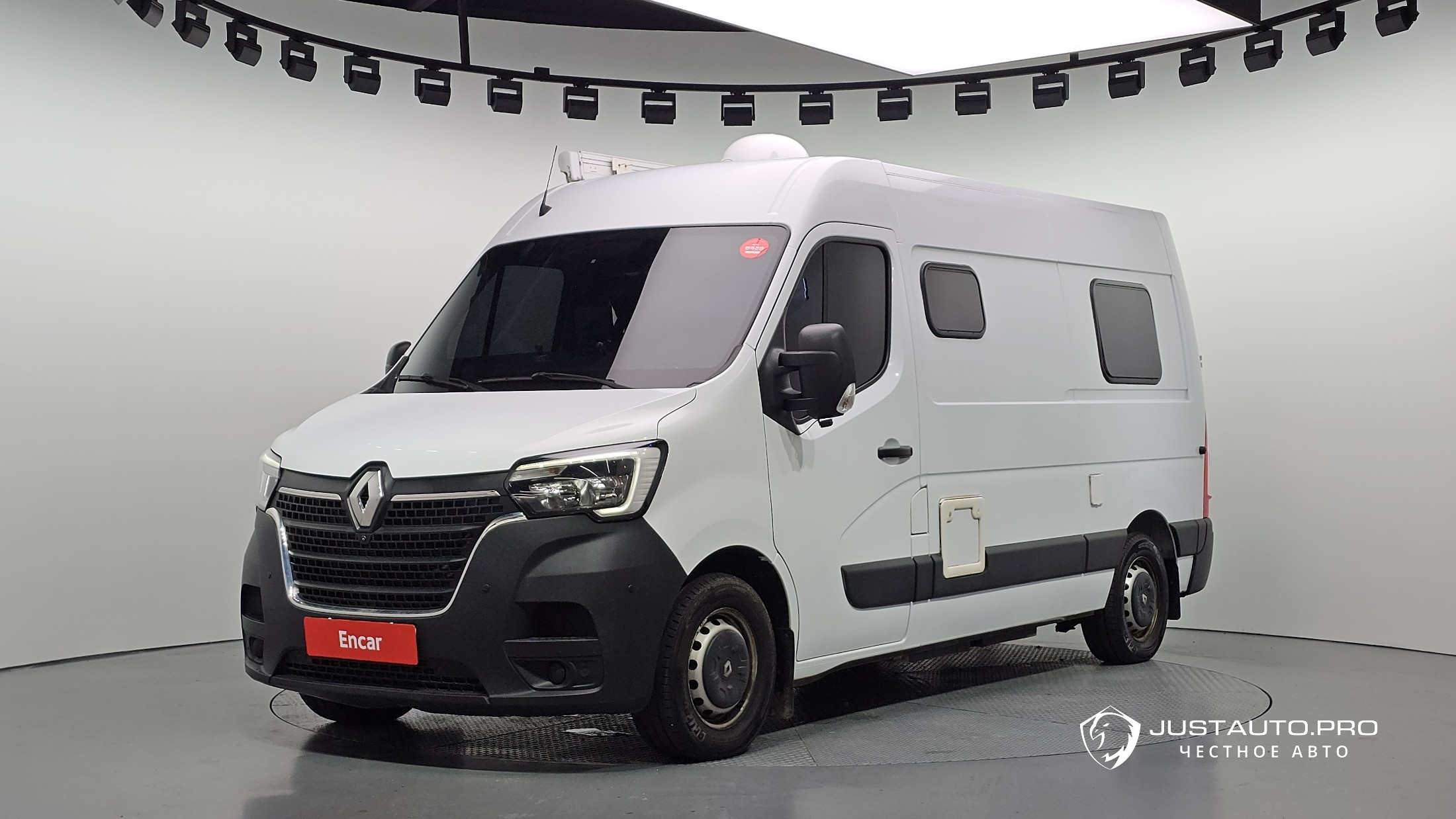 Автомобиль Renault-KoreaSamsung Master