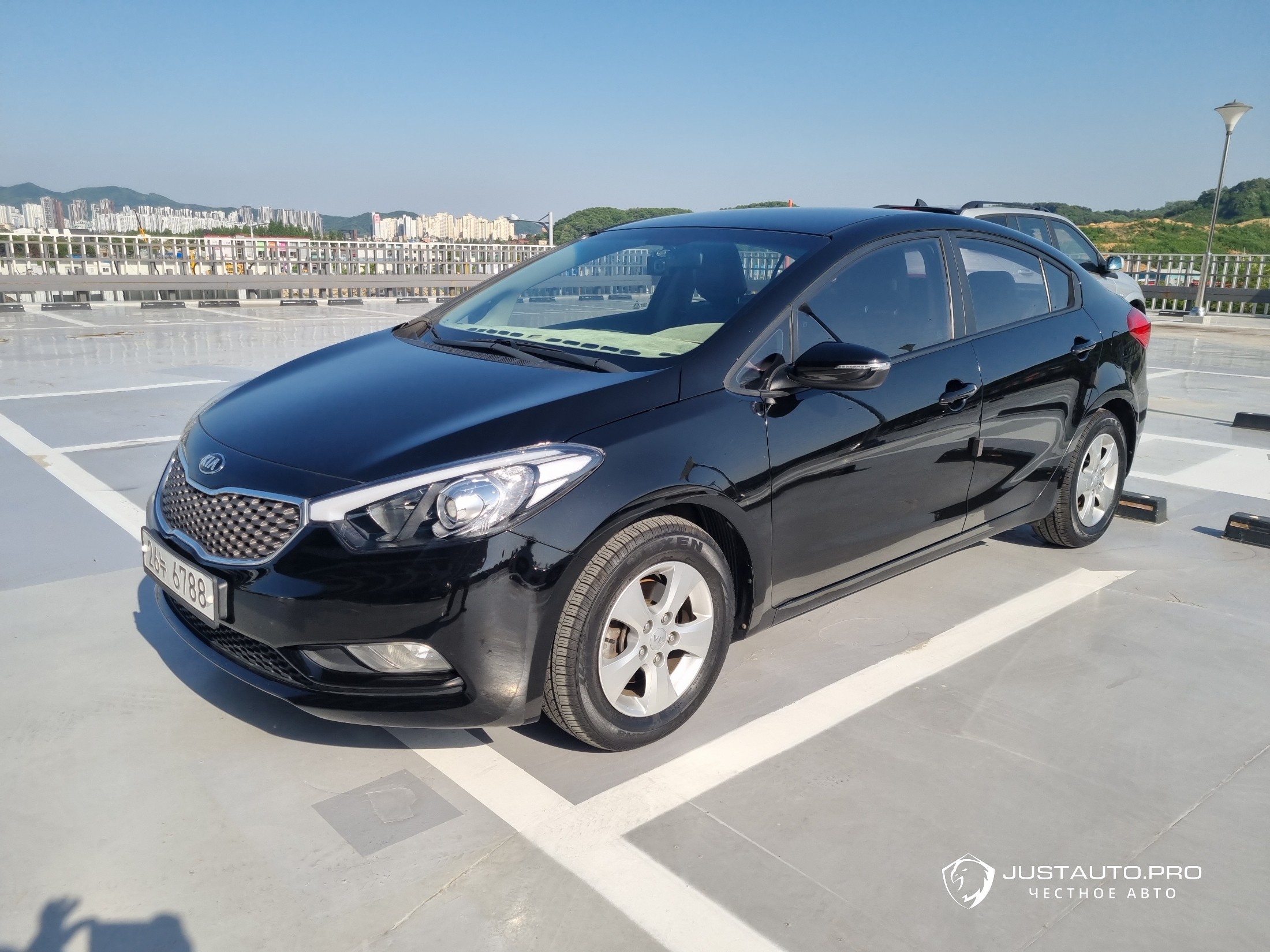 Автомобиль Kia K3
