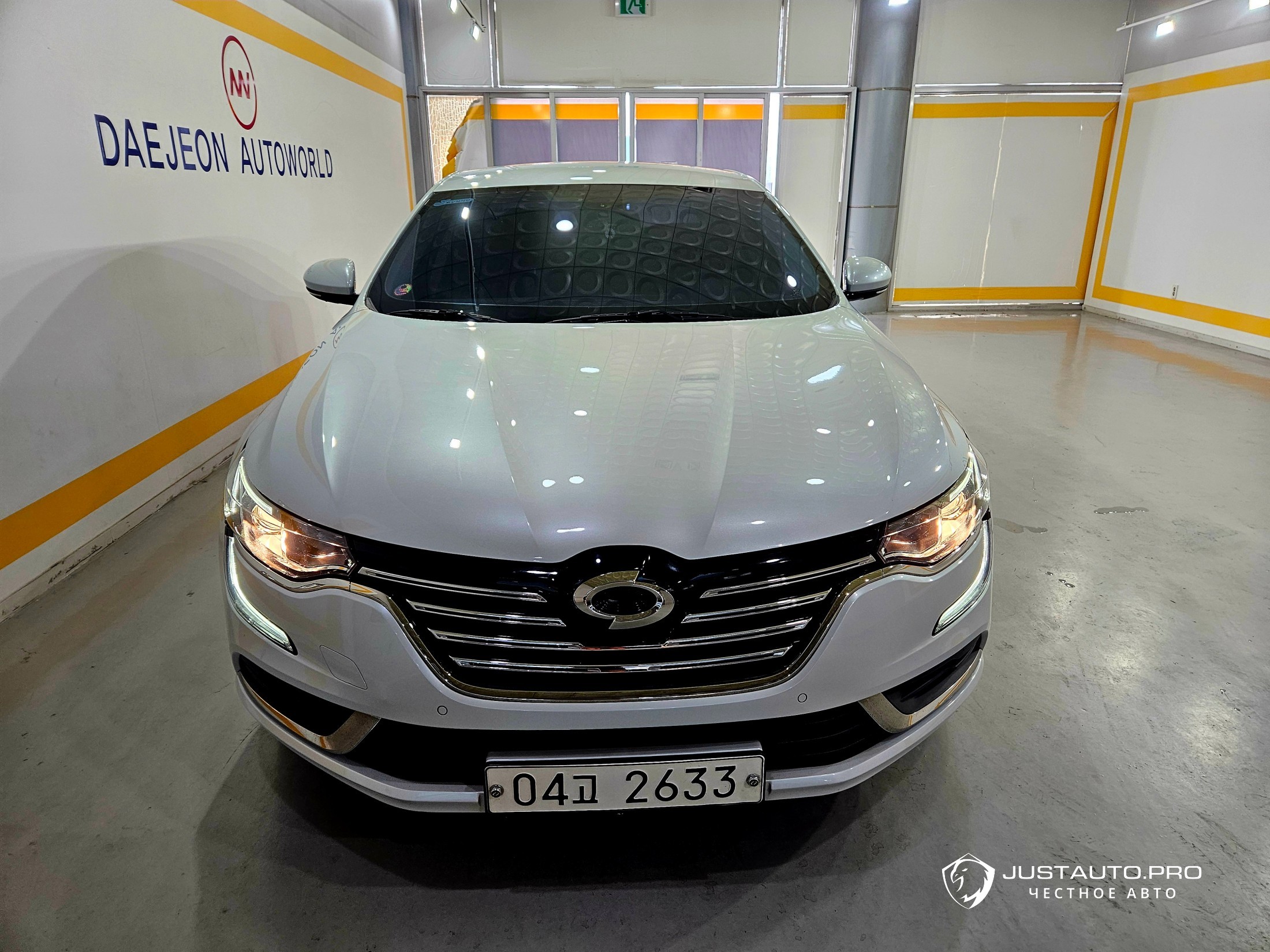 Автомобиль Renault-KoreaSamsung SM6