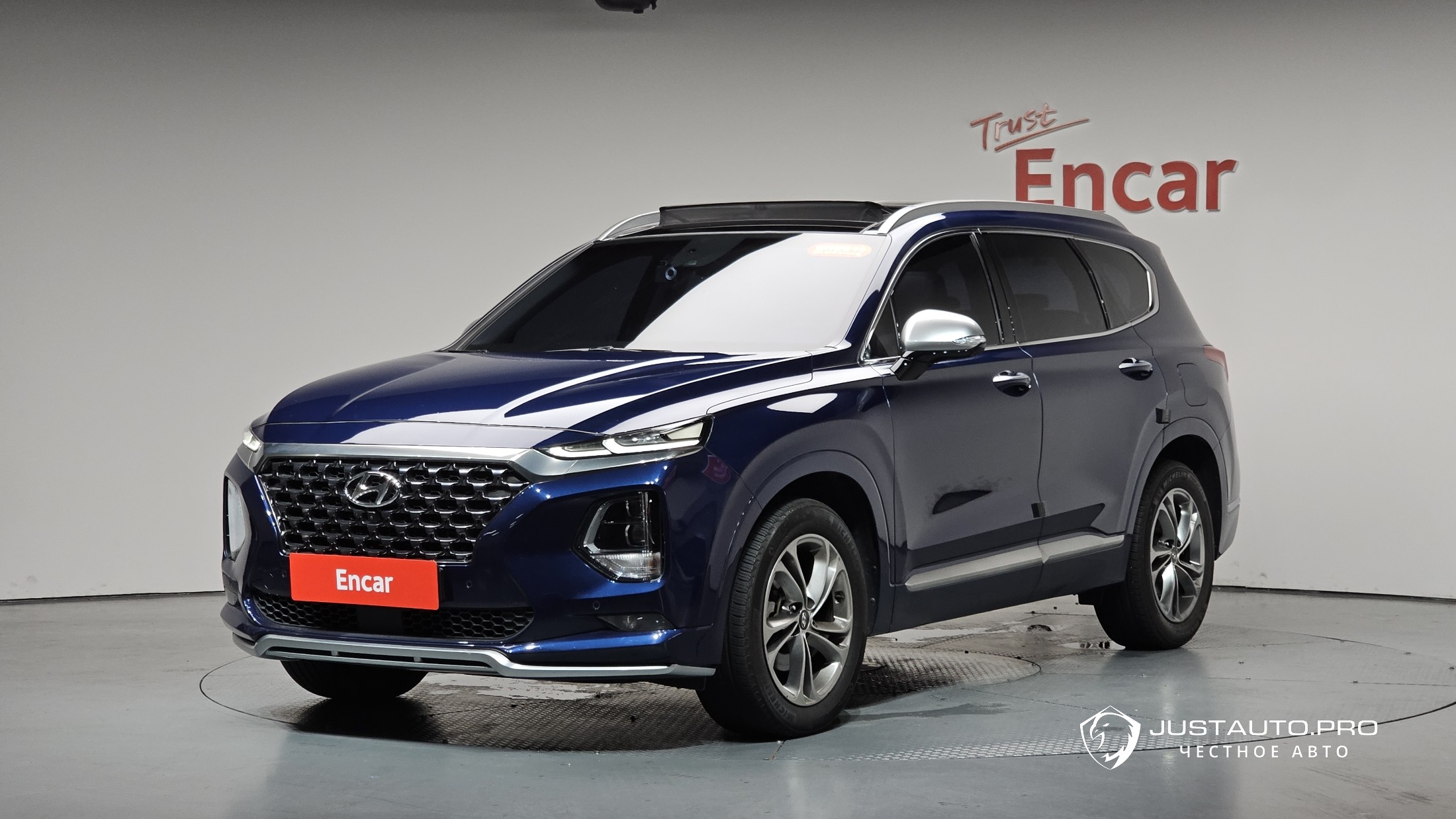Автомобиль Hyundai Santafe