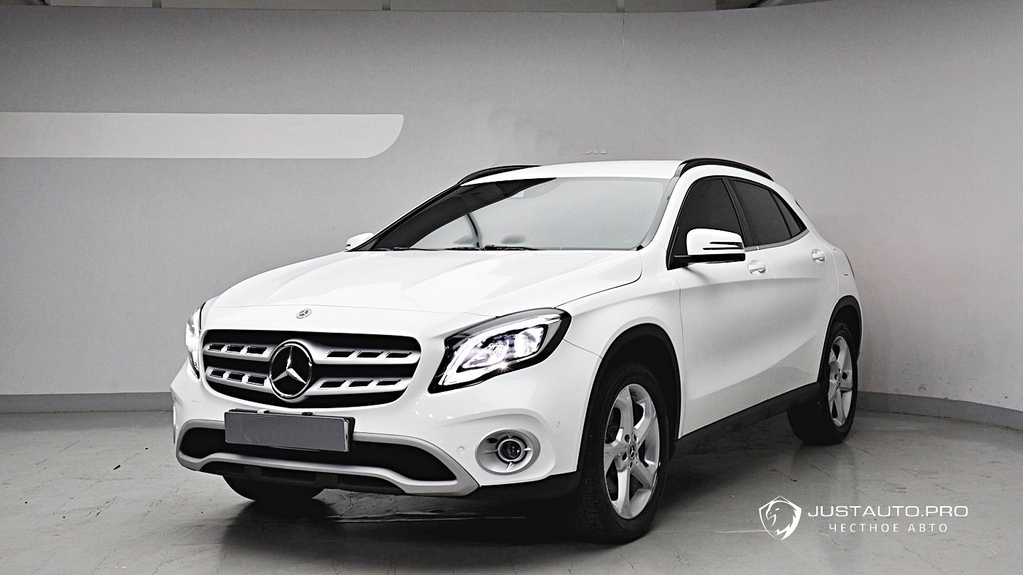 Автомобиль Mercedes-Benz GLA-Class