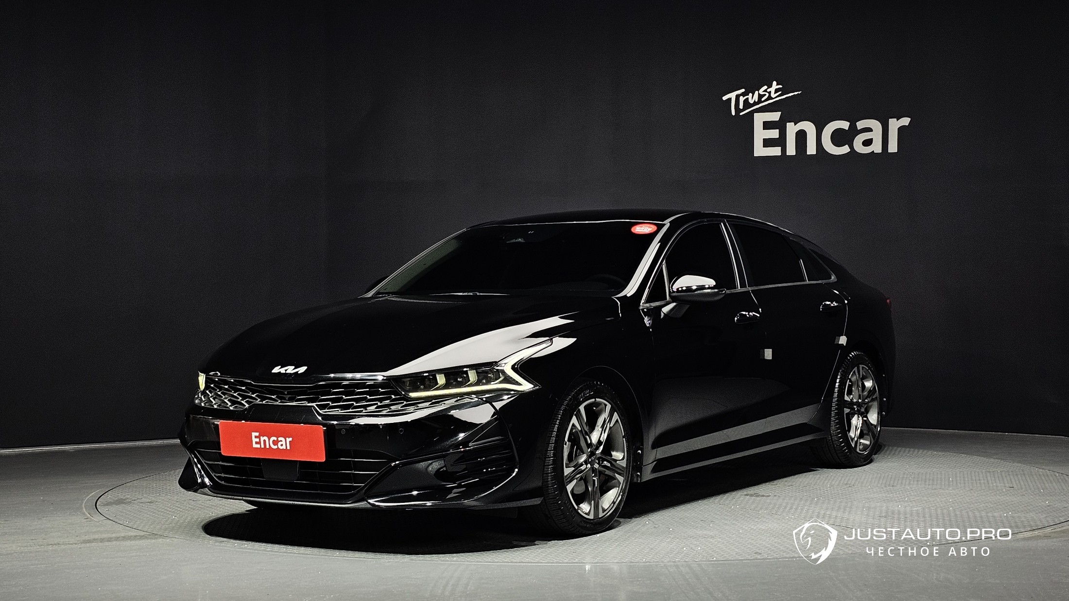 Автомобиль Kia K5