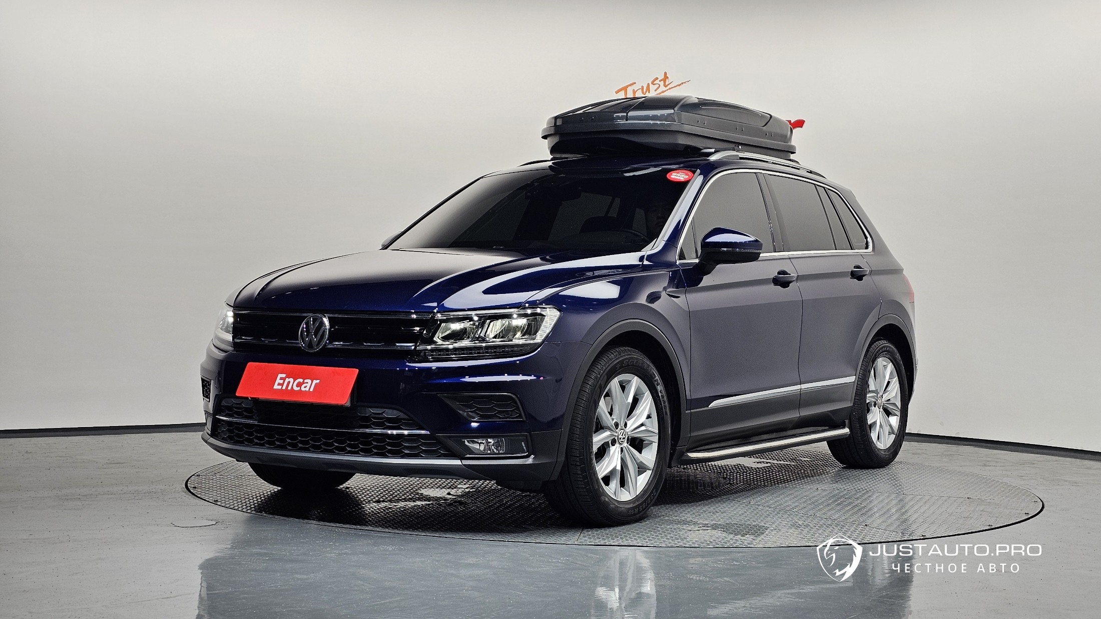 Автомобиль Volkswagen Tiguan