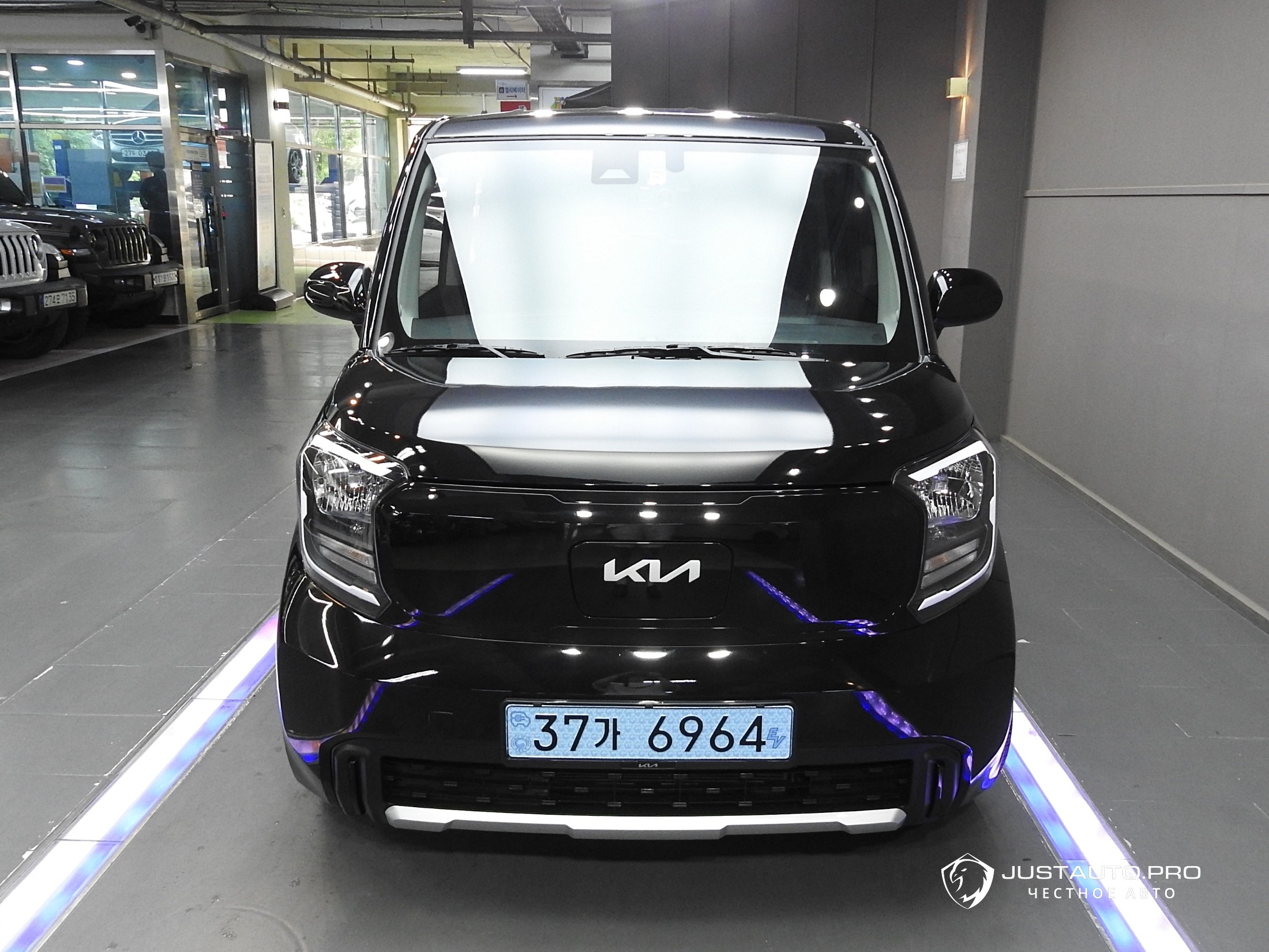 Автомобиль Kia RAY