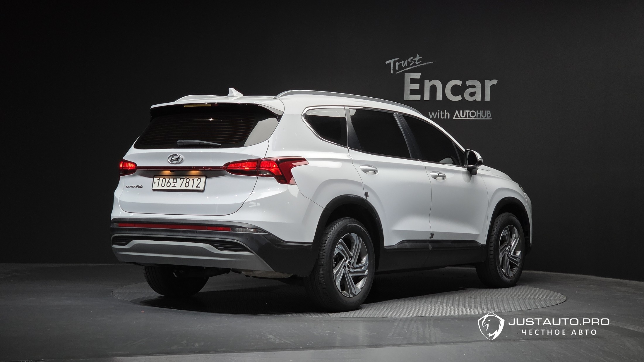 Автомобиль Hyundai Santafe