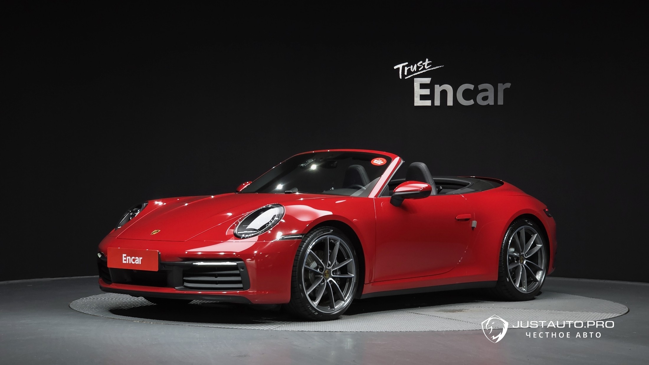 Автомобиль Porsche 911