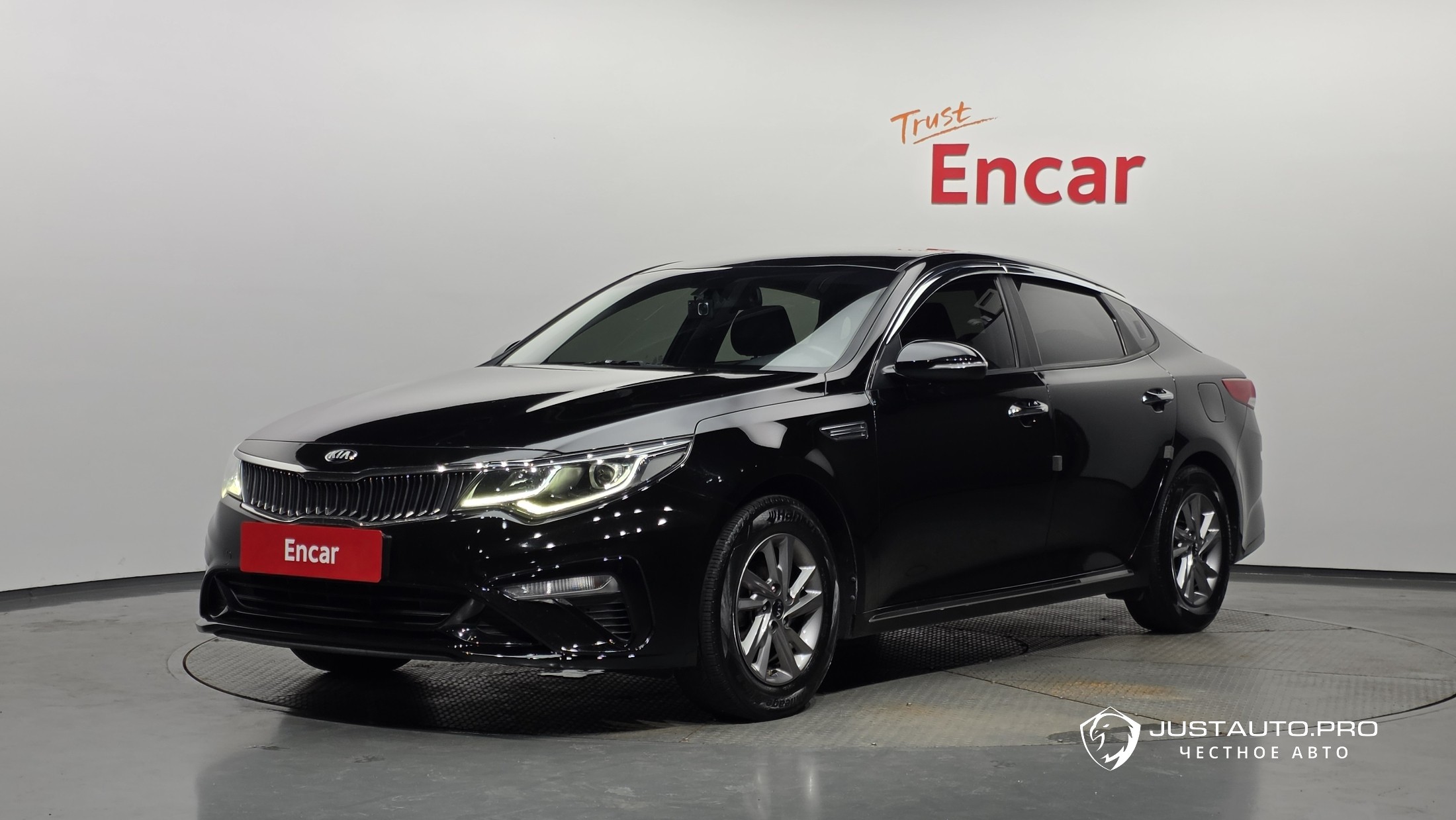 Автомобиль Kia K5