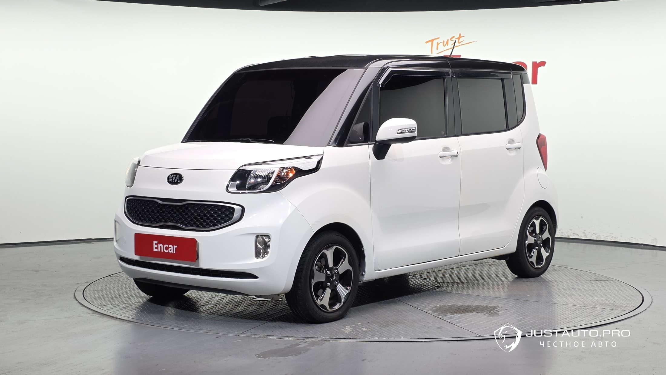 Автомобиль Kia RAY