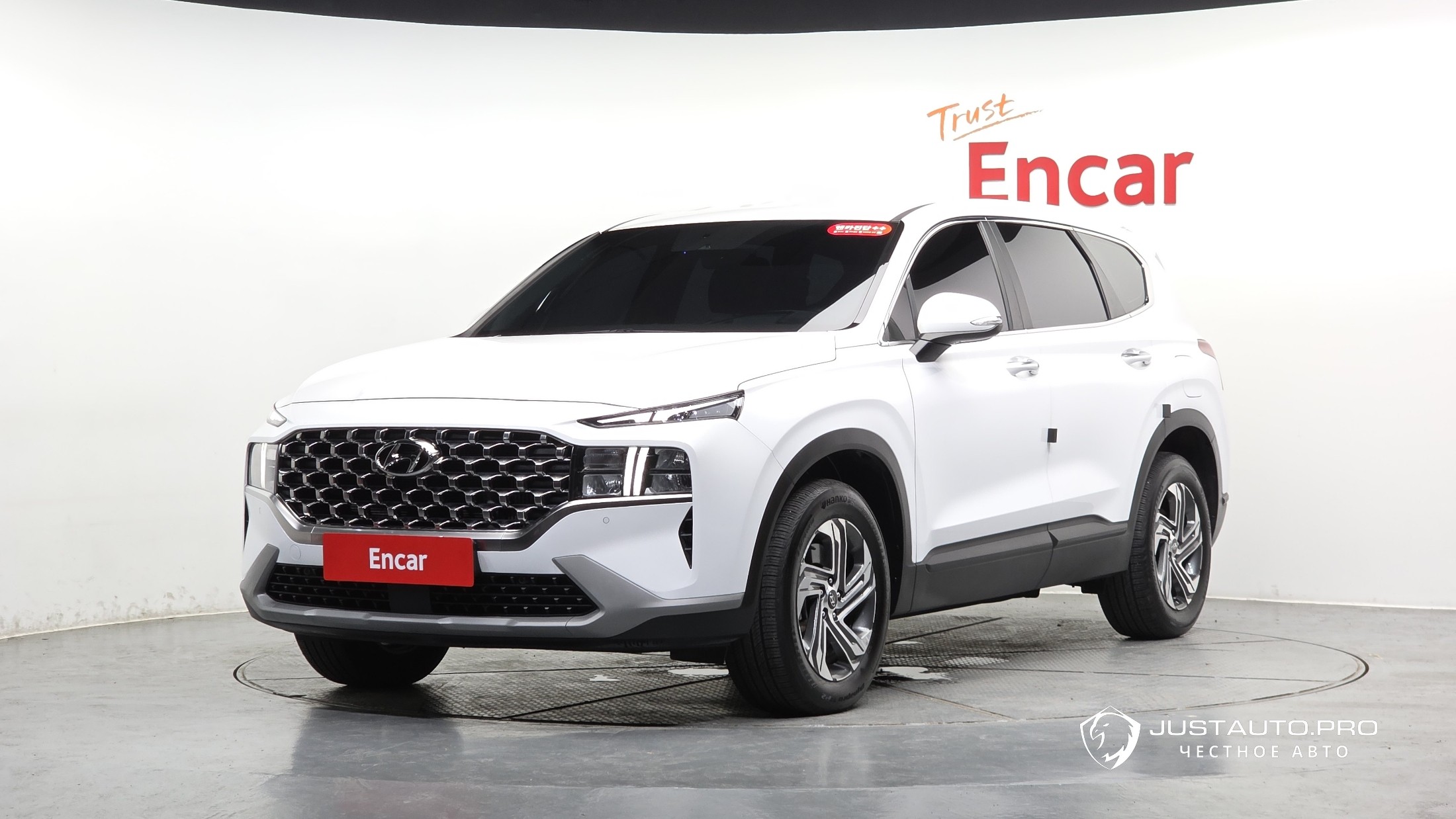 Автомобиль Hyundai Santafe
