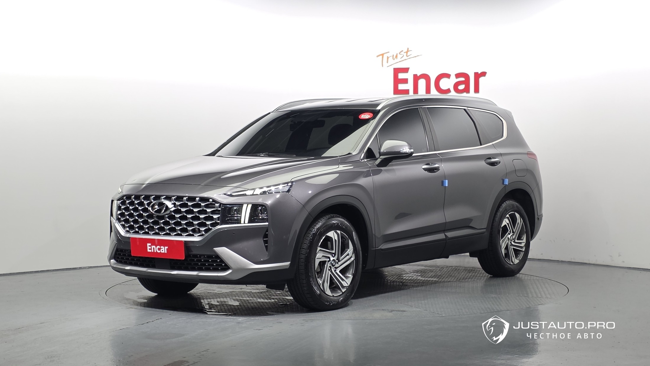Автомобиль Hyundai Santafe
