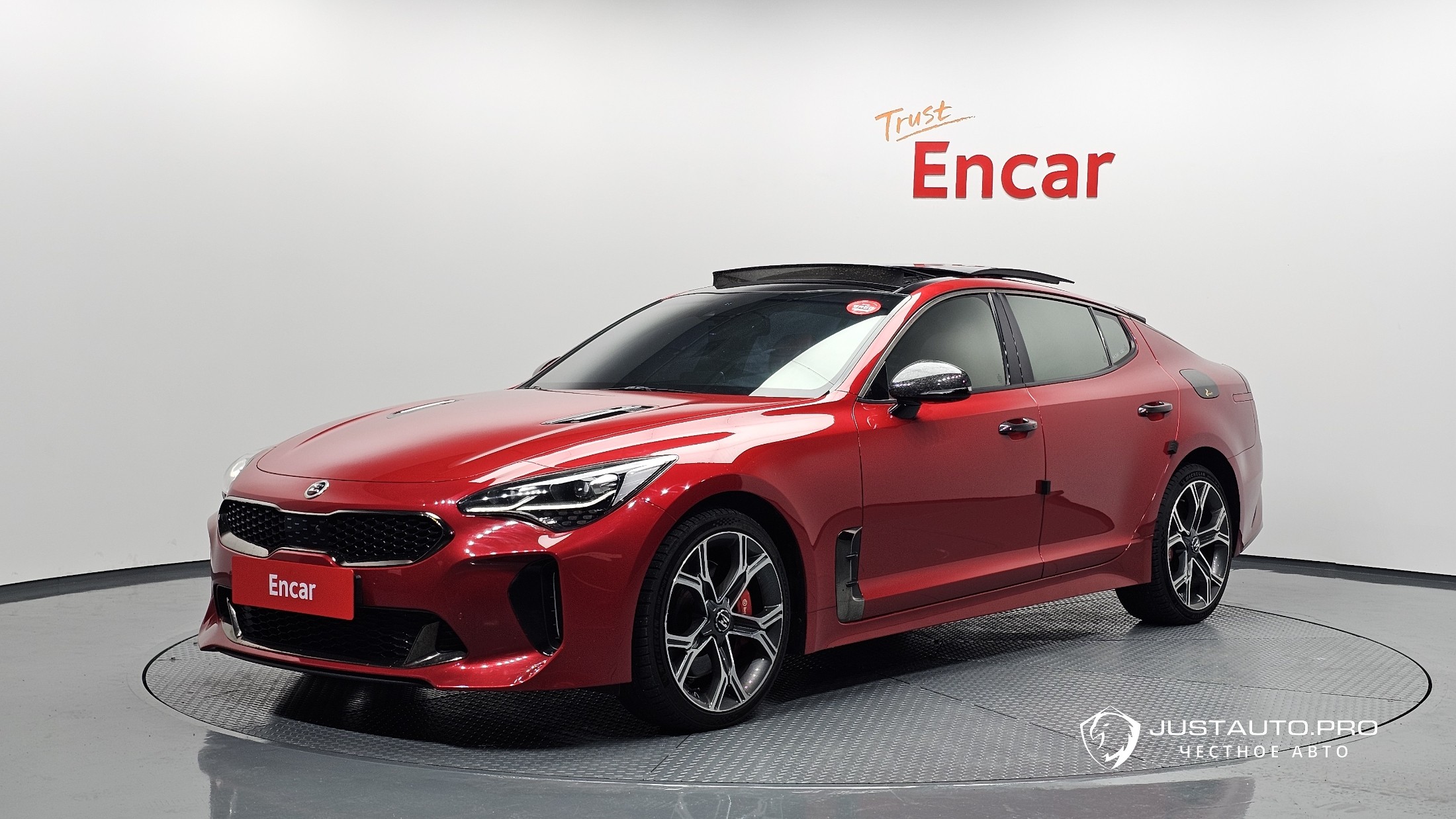 Автомобиль Kia Stinger