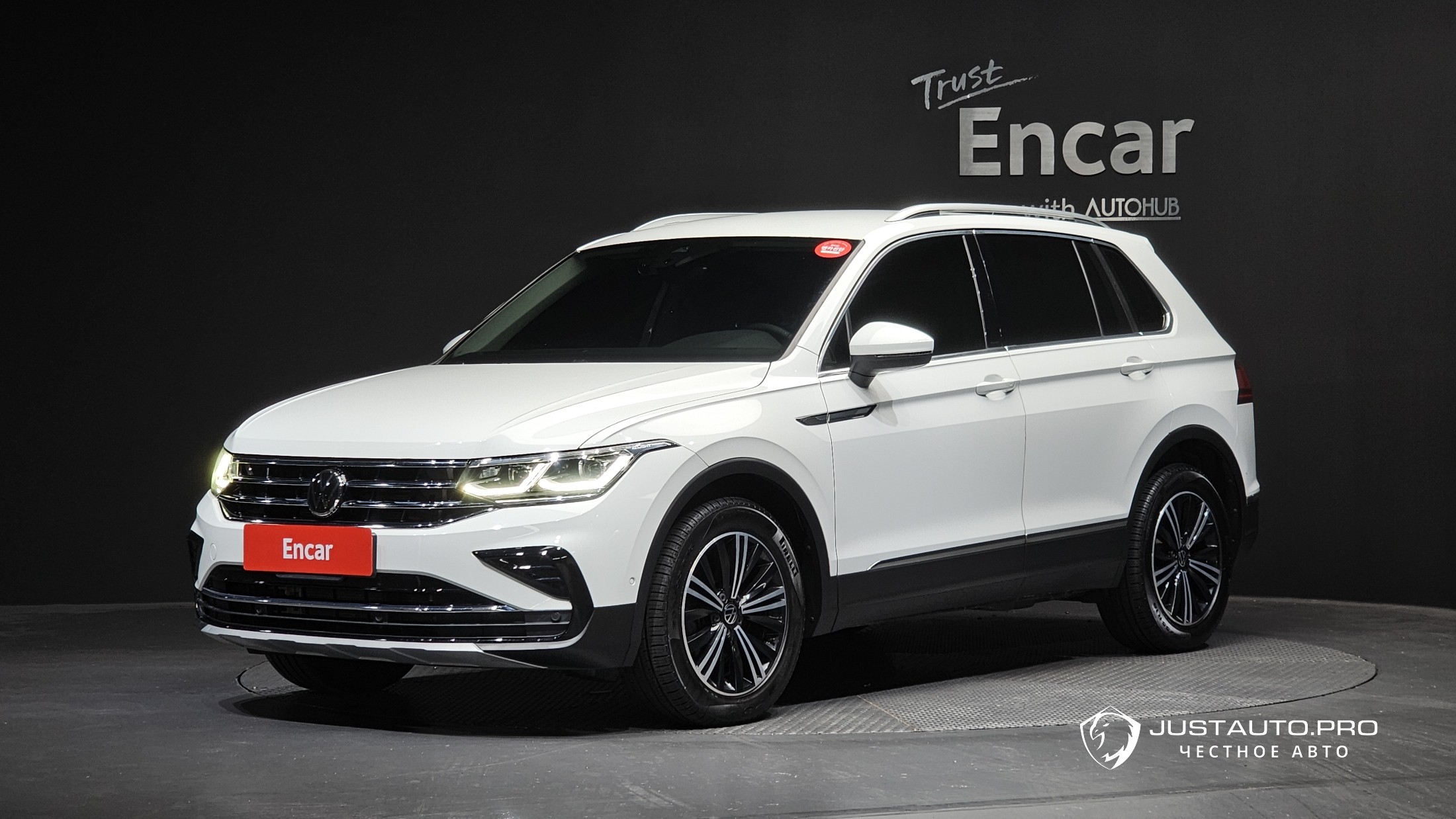 Автомобиль Volkswagen Tiguan