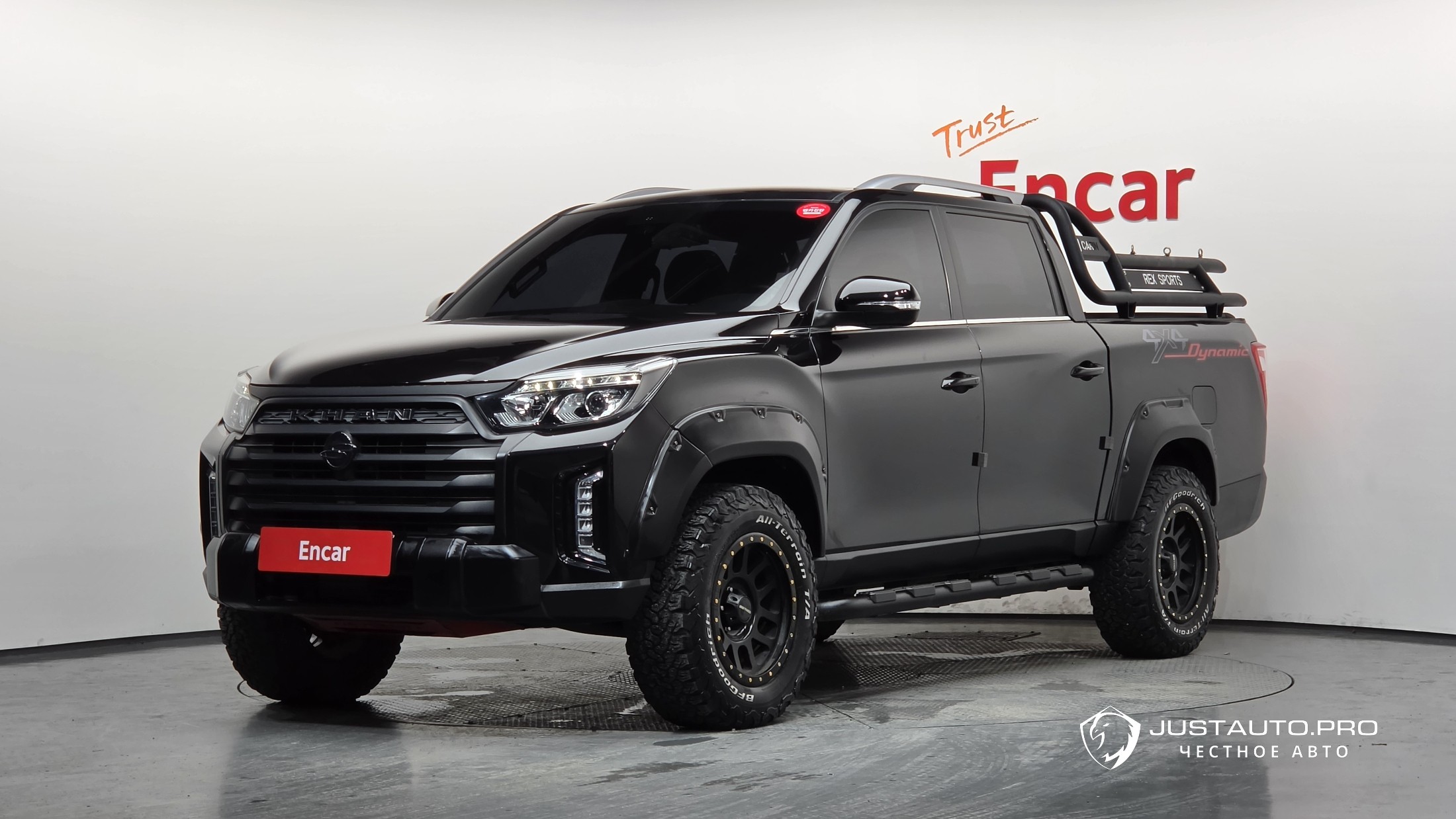 Автомобиль KG_Mobility_Ssangyong Rexton