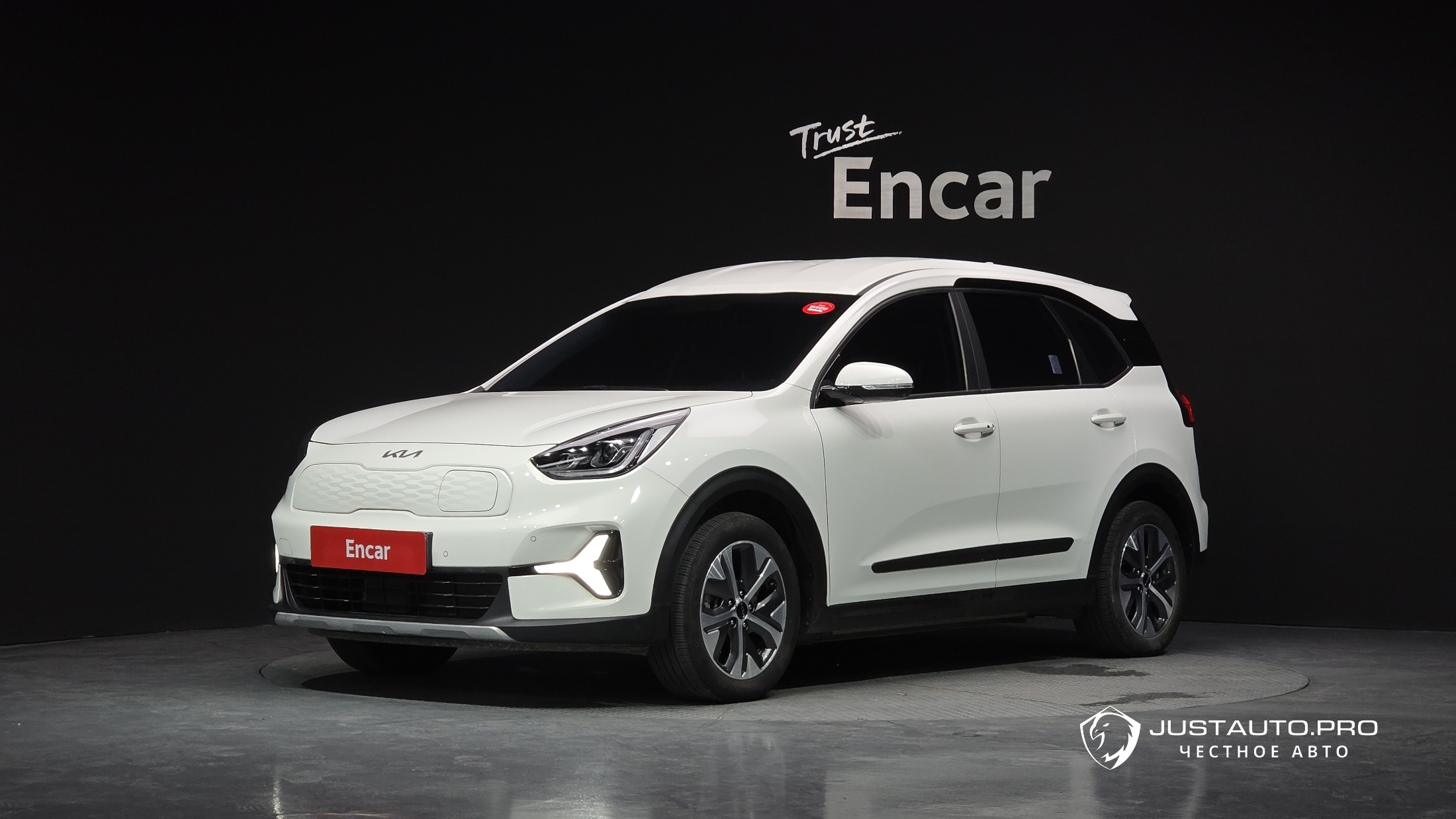 Автомобиль Kia Niro