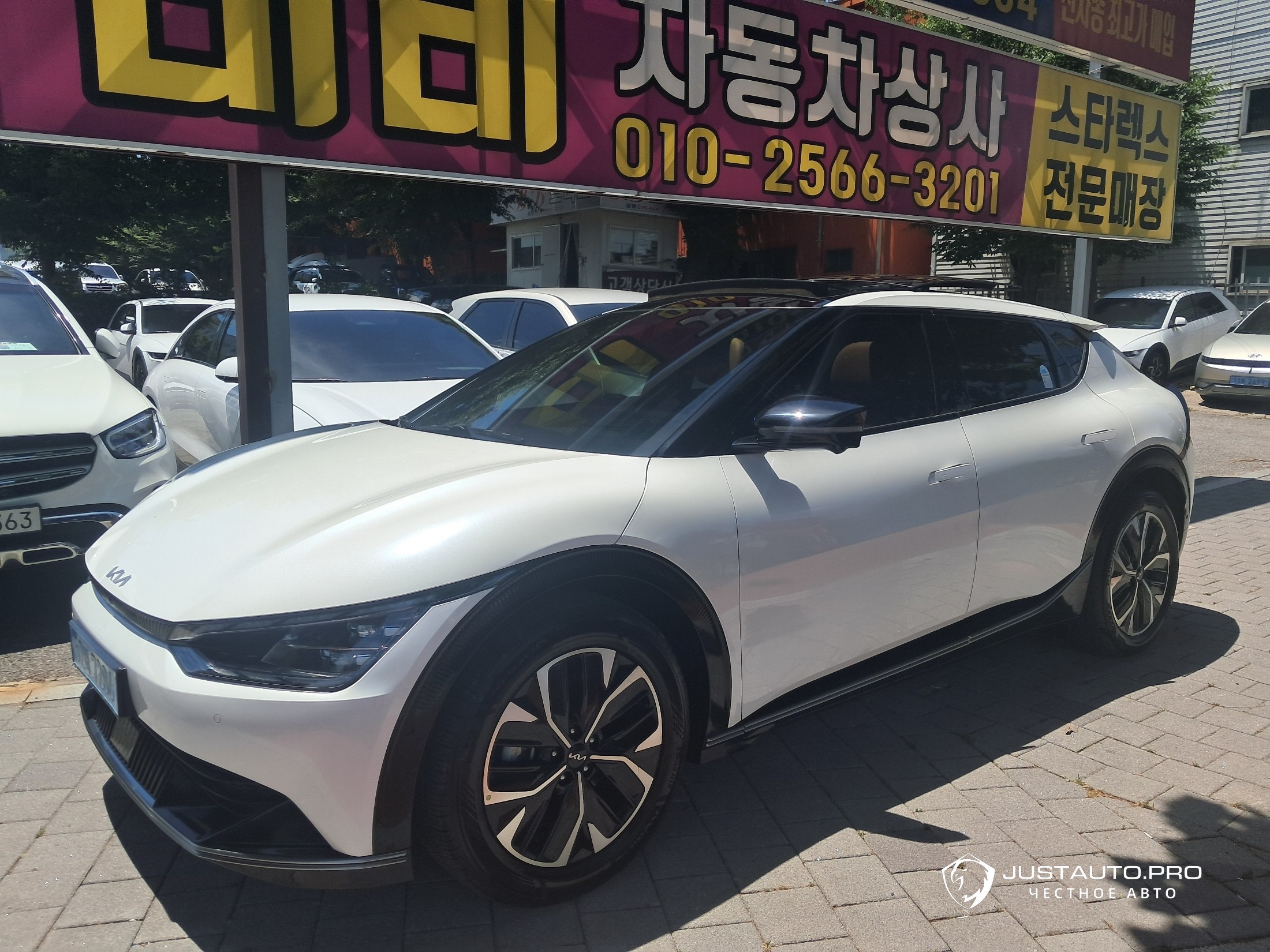Автомобиль Kia EV6