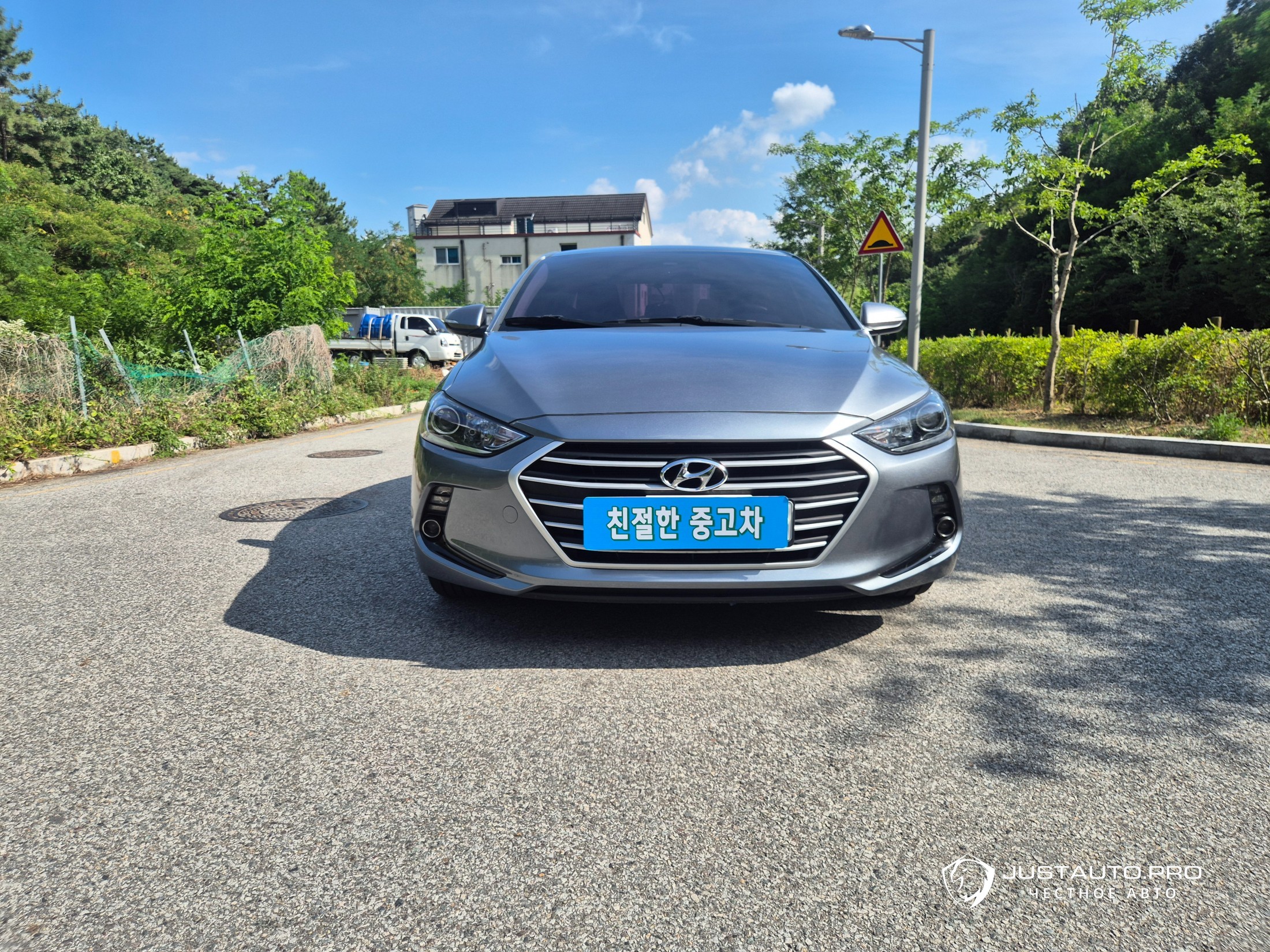 Автомобиль Hyundai AVANTE