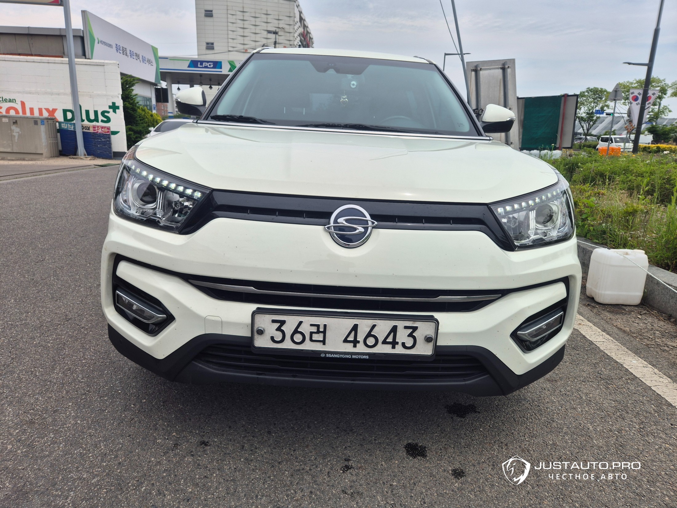 Автомобиль KG_Mobility_Ssangyong TIBOLI