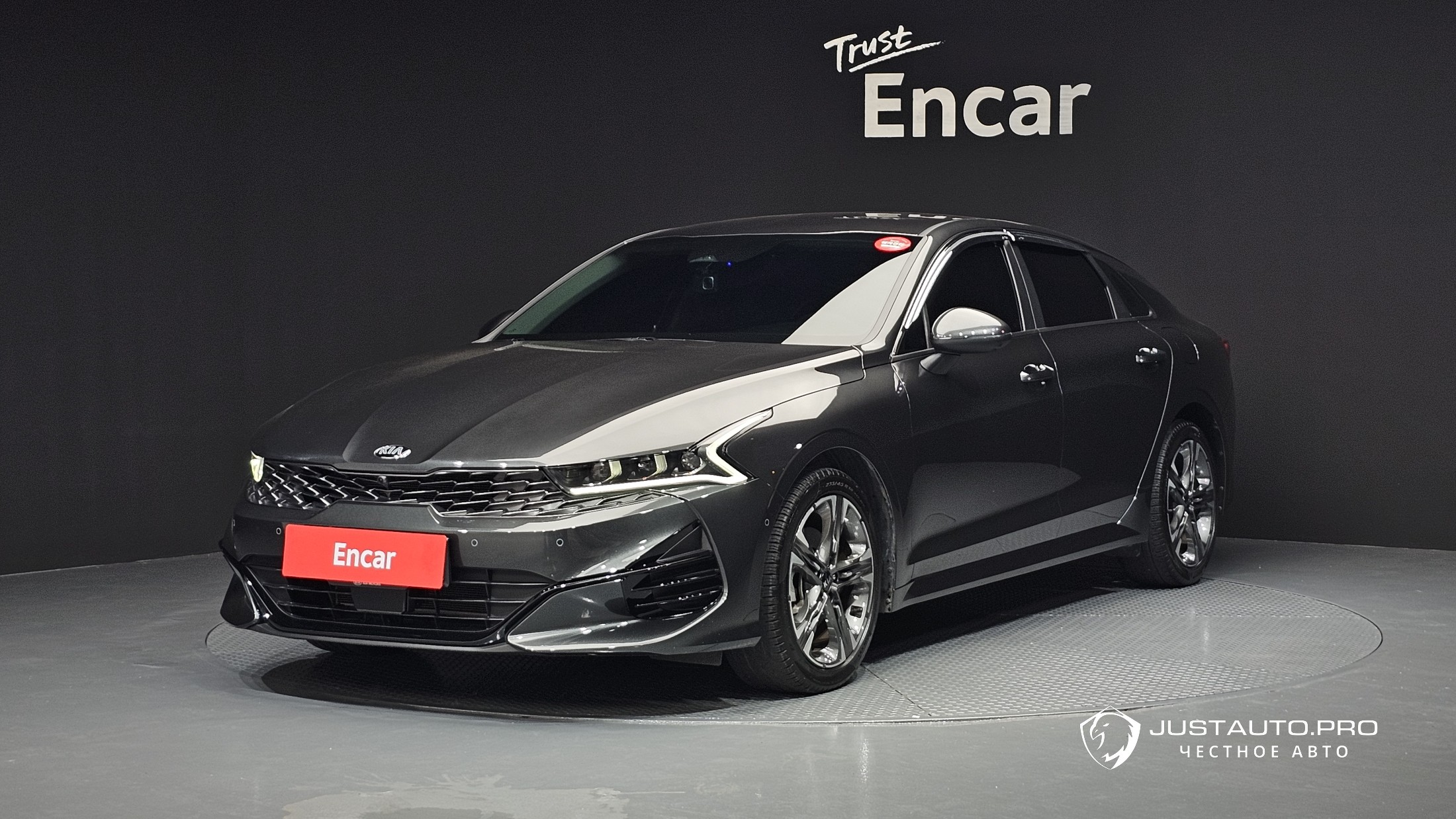 Автомобиль Kia K5