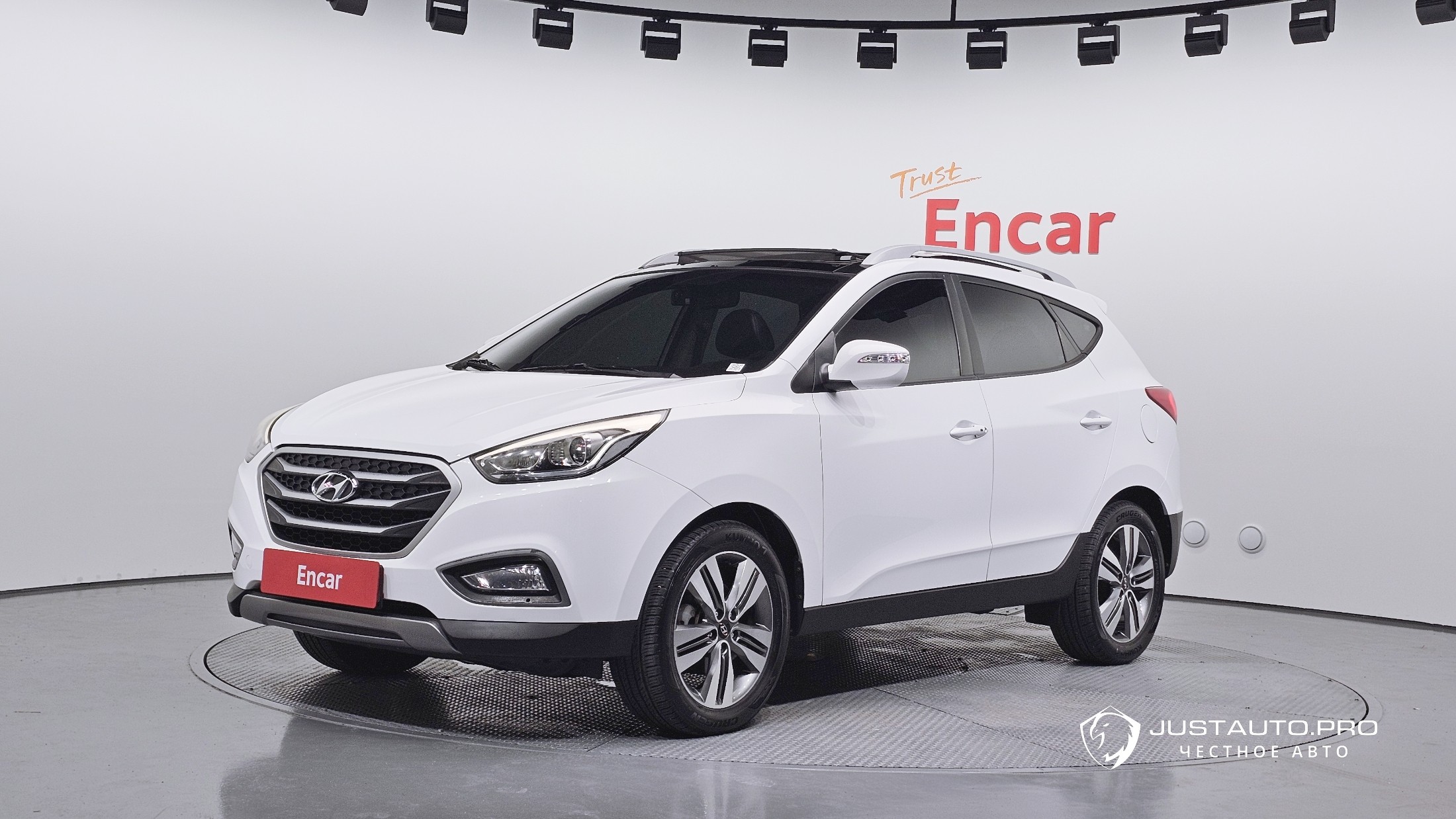 Автомобиль Hyundai Tucson