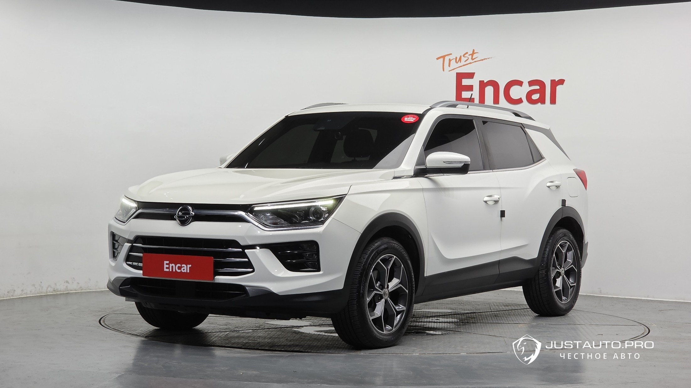 Автомобиль KG_Mobility_Ssangyong KORANDO
