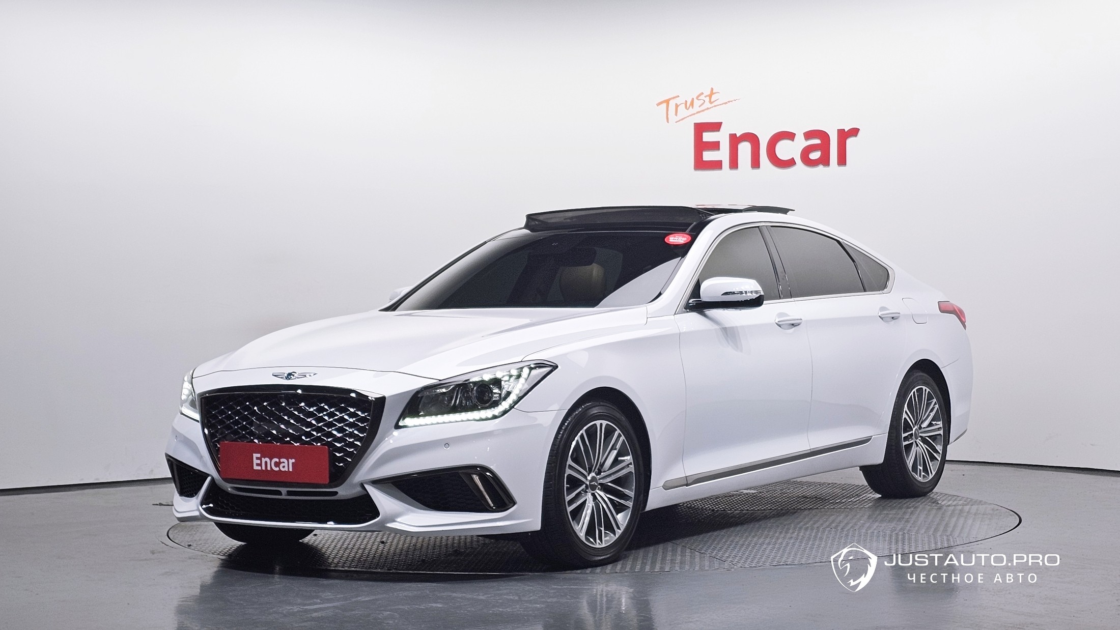 Автомобиль Genesis G80