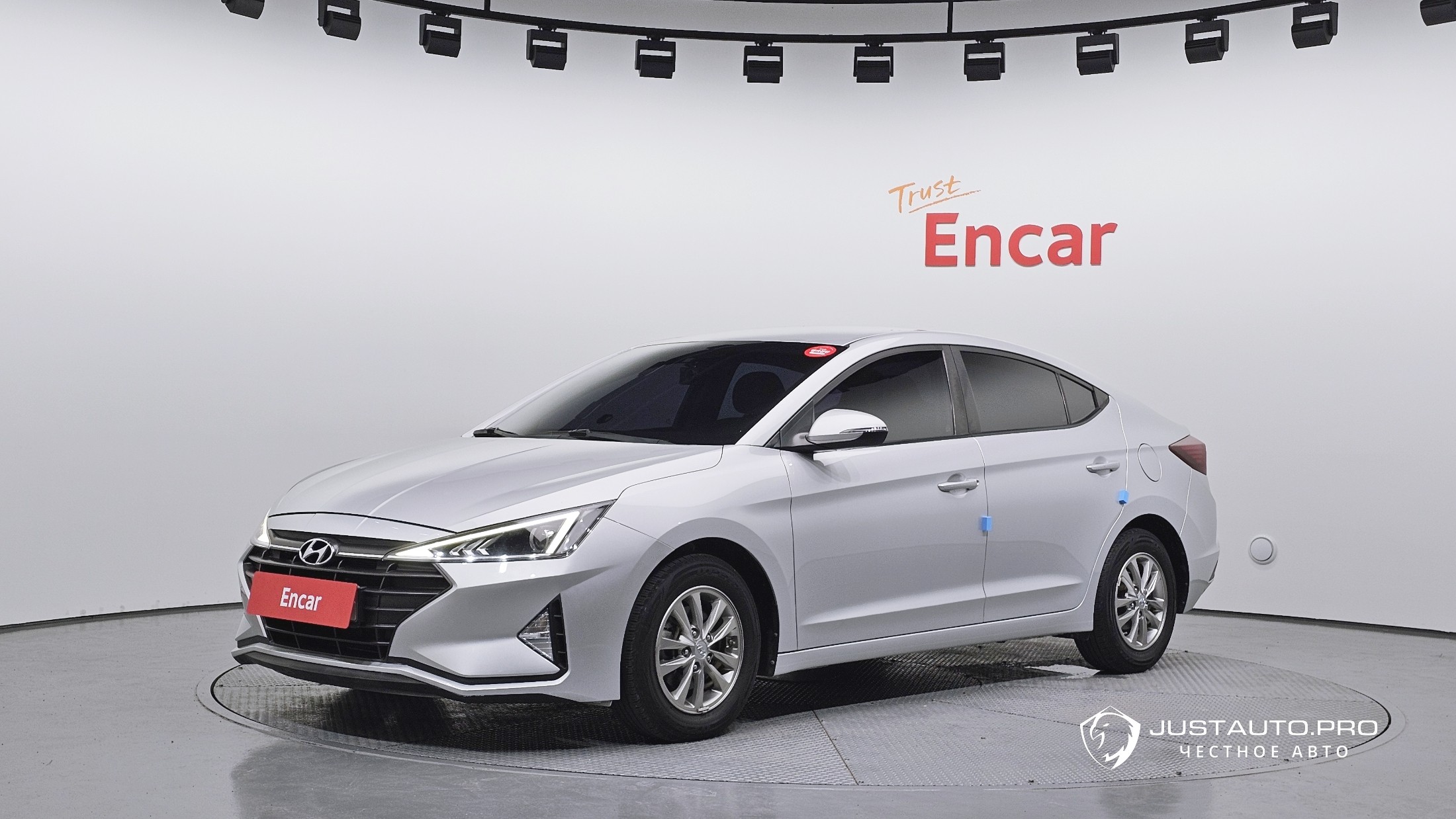 Автомобиль Hyundai AVANTE