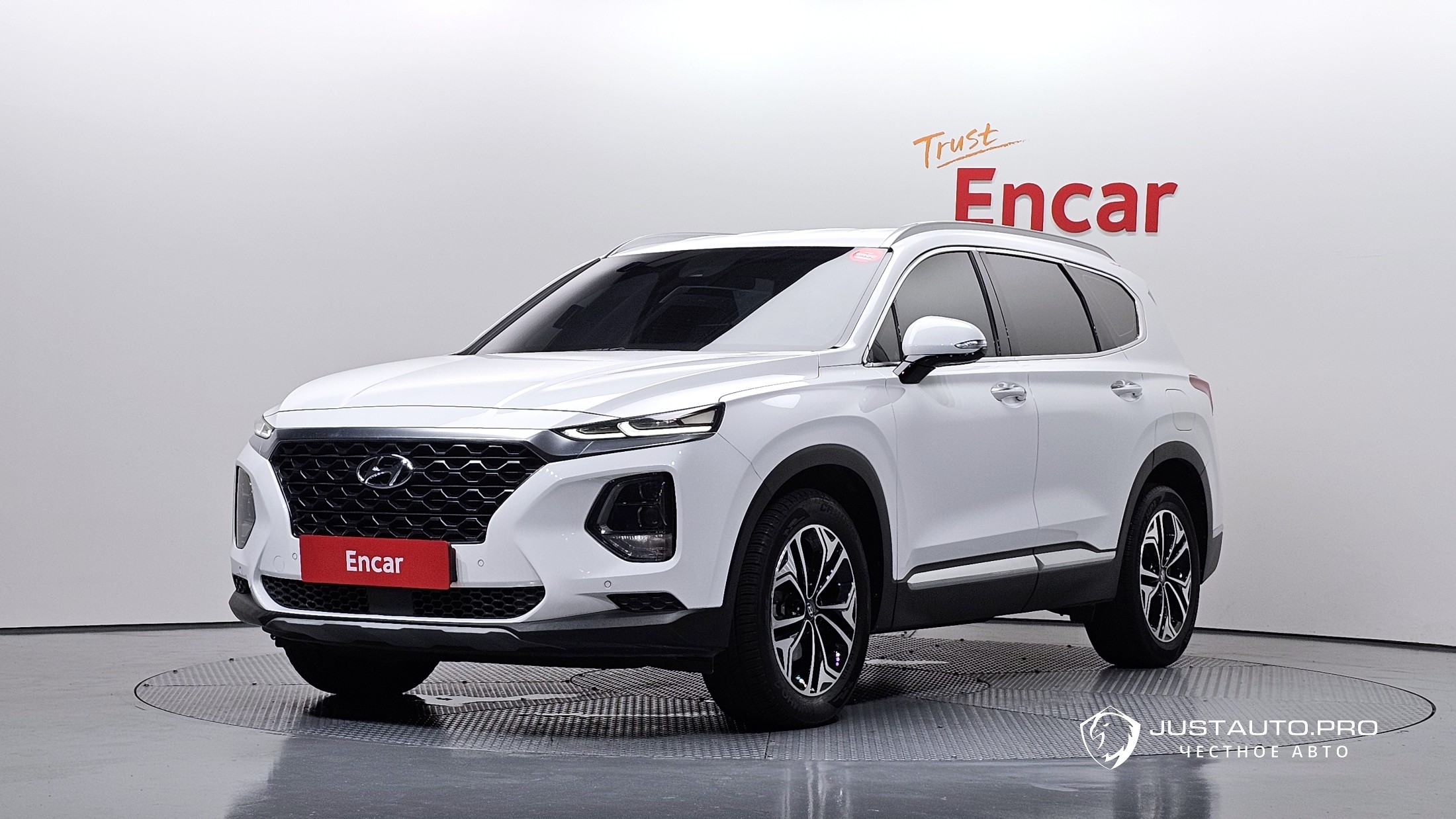Автомобиль Hyundai Santafe