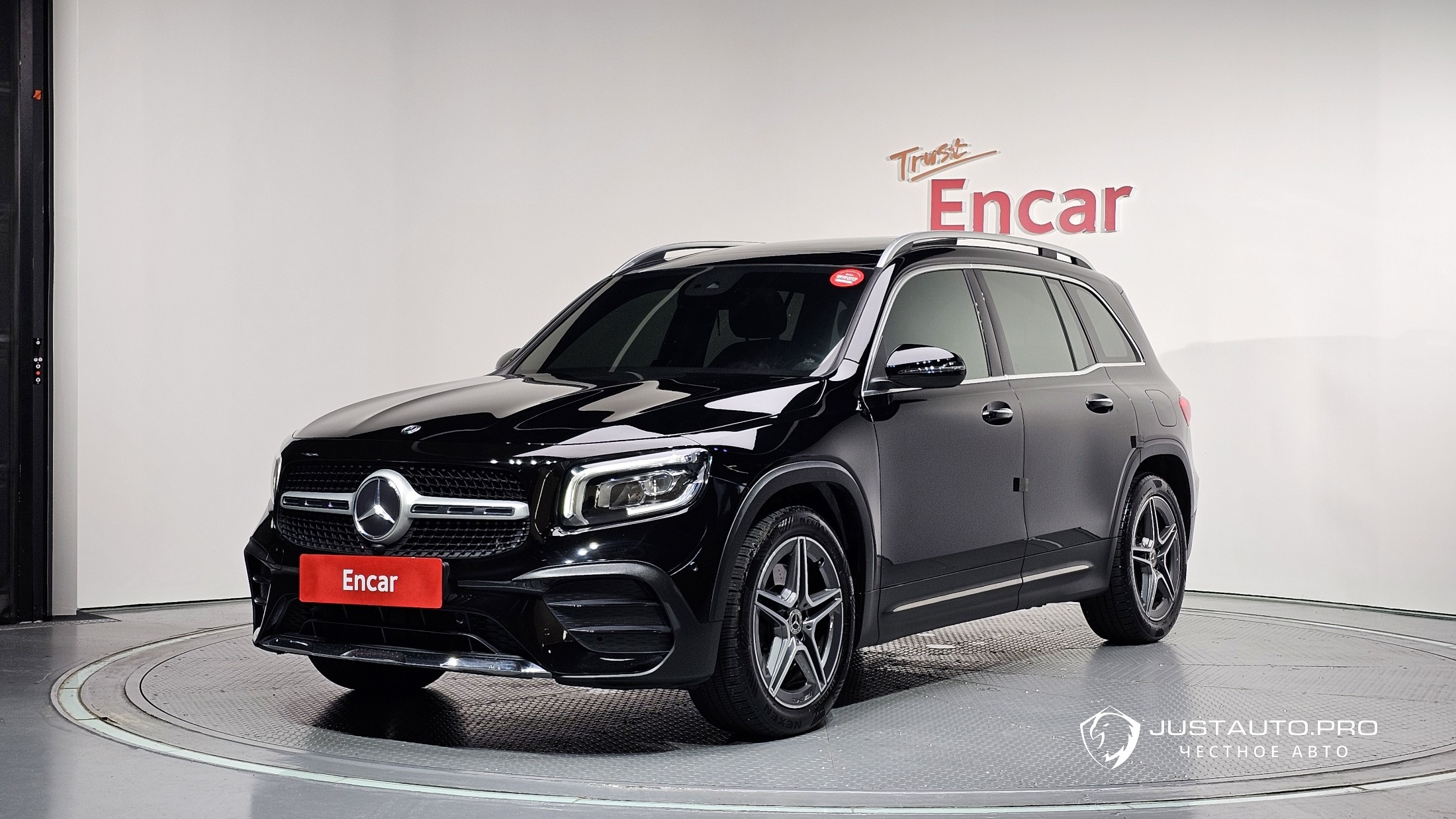 Автомобиль Mercedes-Benz GLB-Class