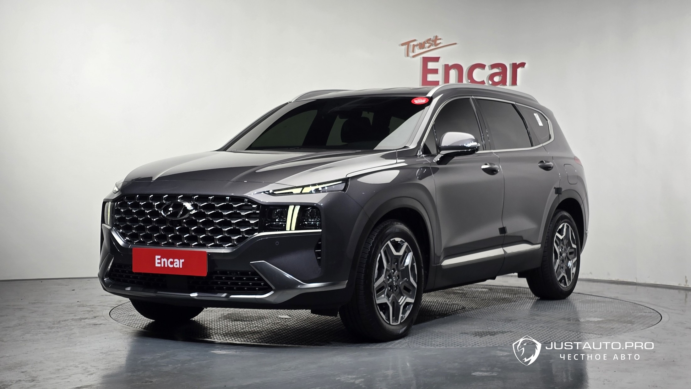 Автомобиль Hyundai Santafe