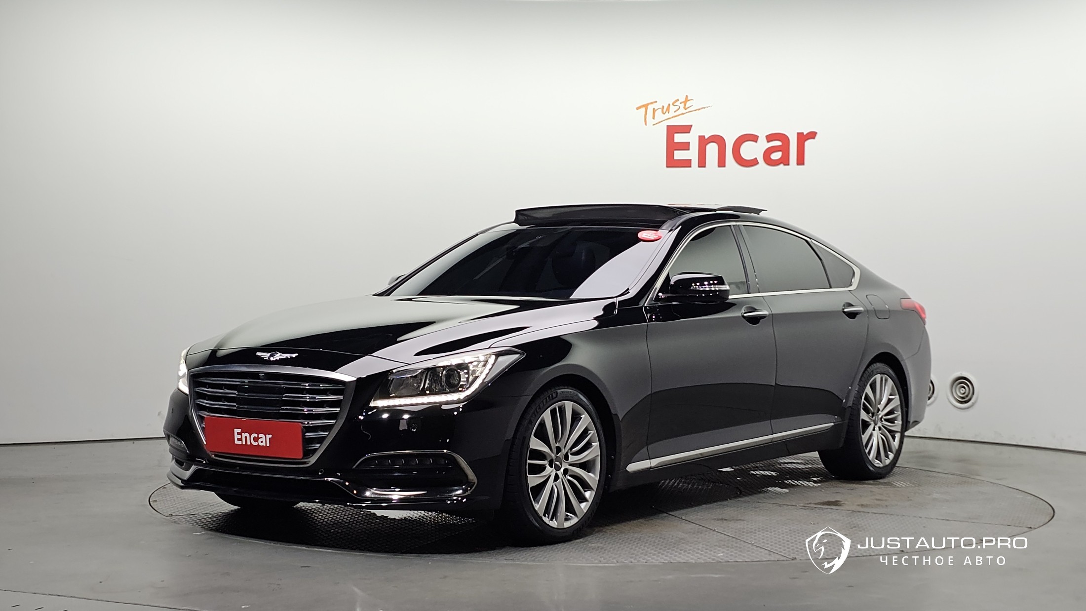 Автомобиль Genesis G80
