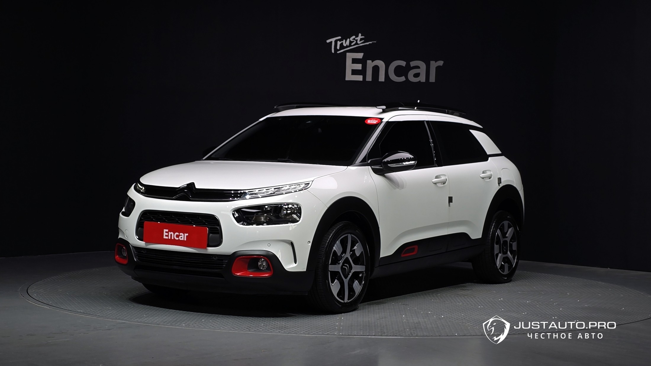 Автомобиль Citroen-DS C4 CACTUS