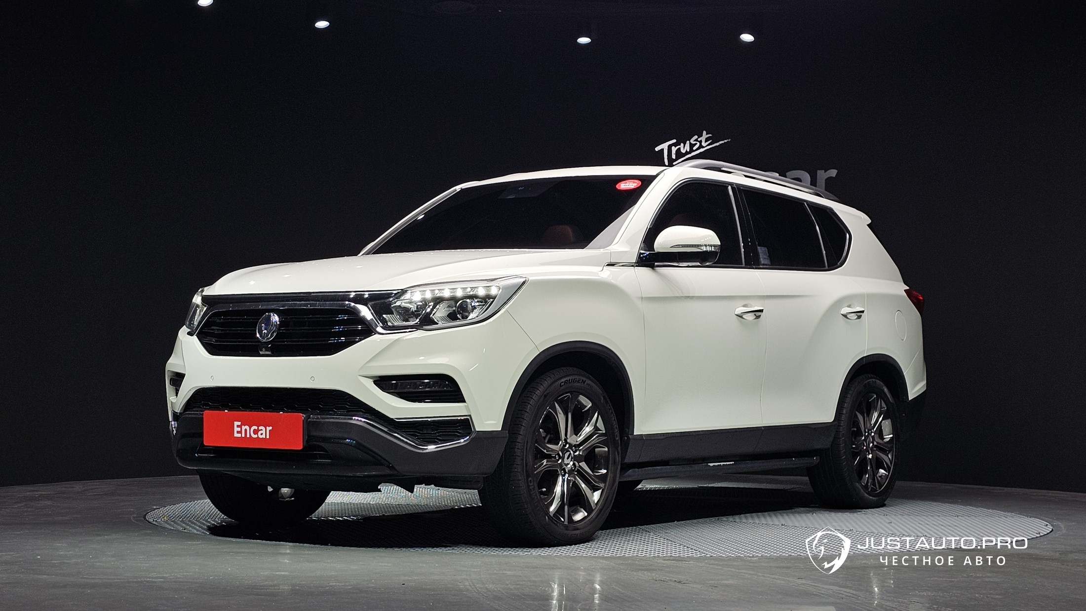 Автомобиль KG_Mobility_Ssangyong Rexton