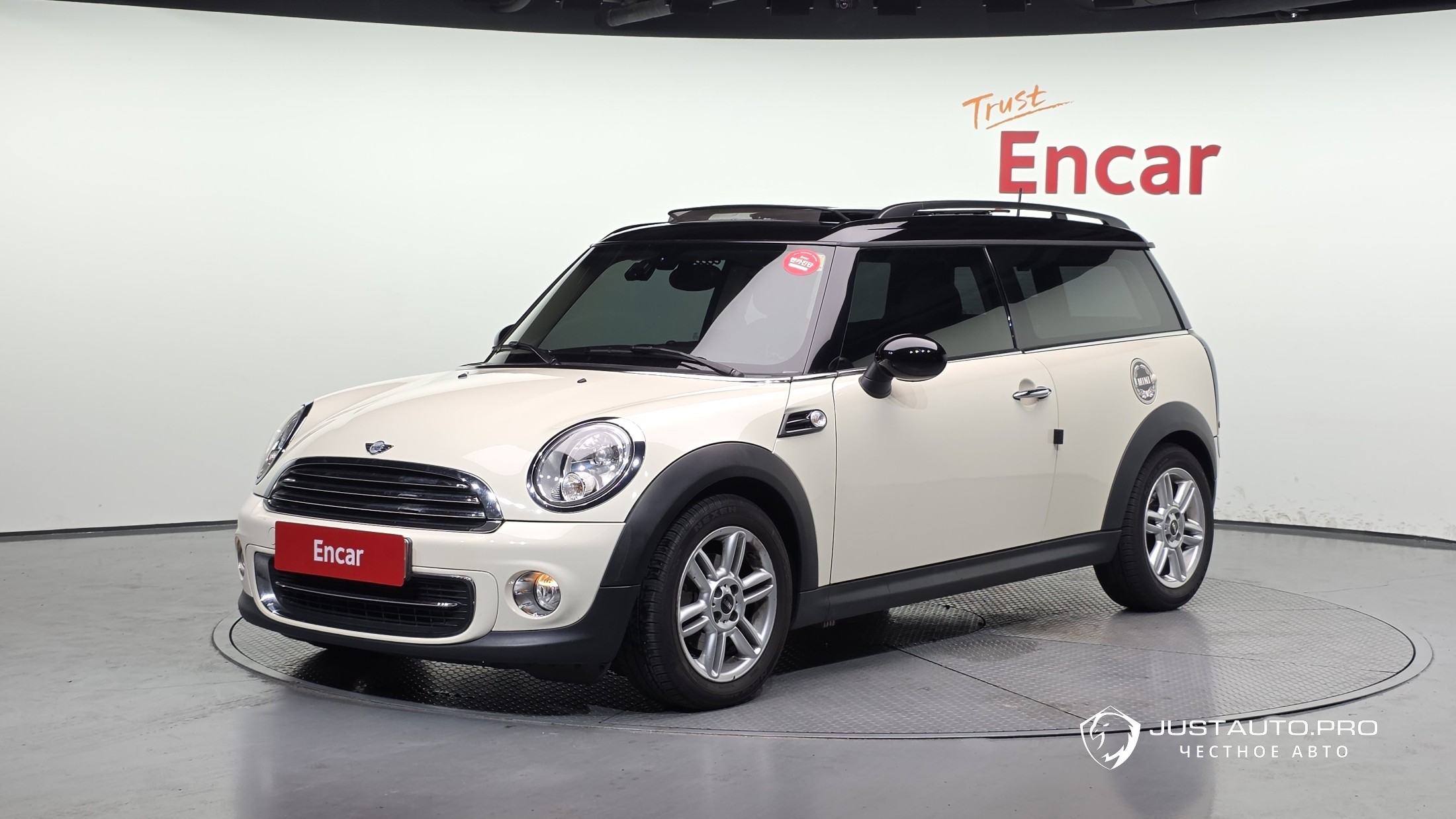 Автомобиль Mini Clubman