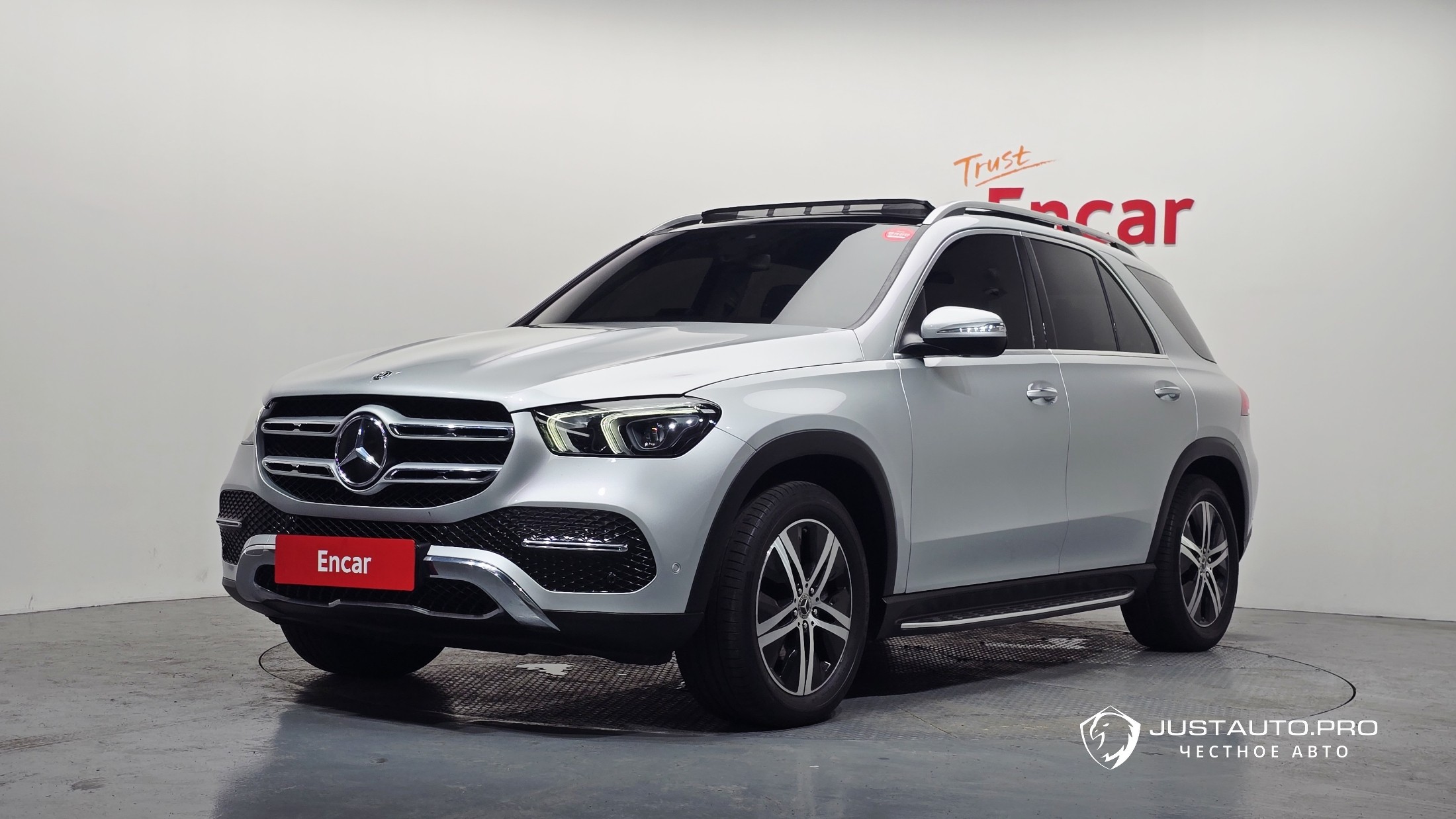Автомобиль Mercedes-Benz GLE-Class
