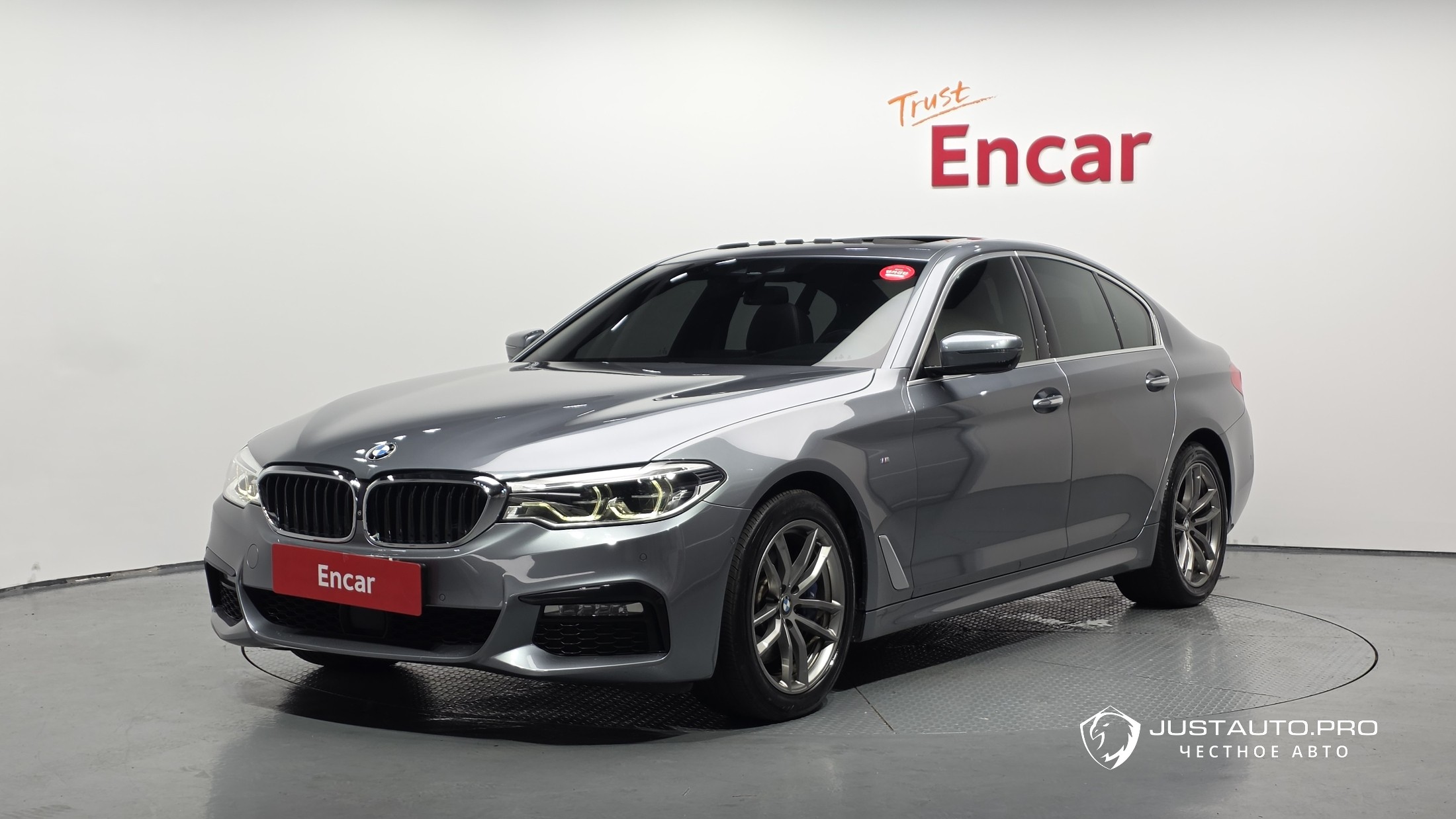 Автомобиль BMW 5-Series