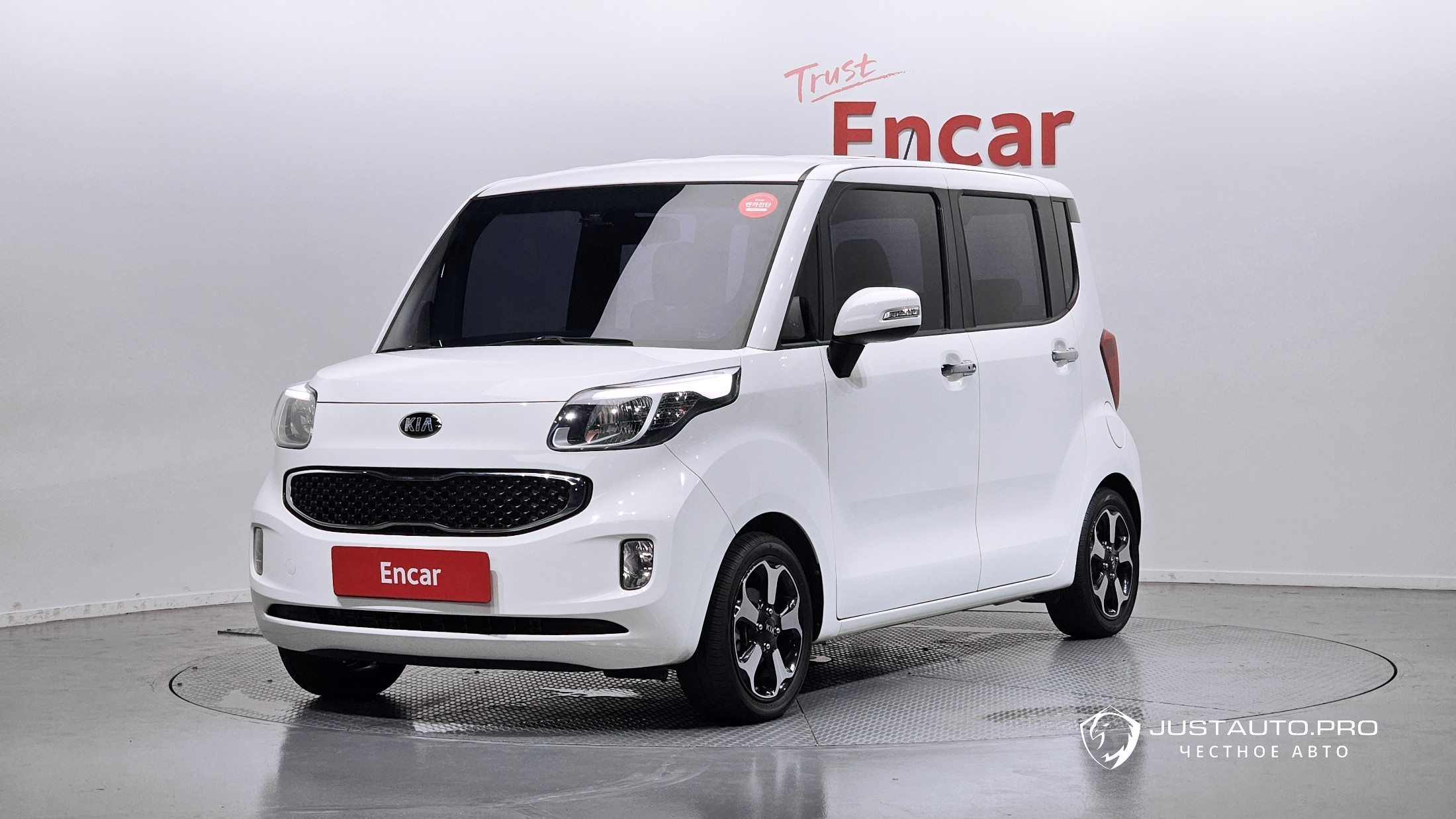 Автомобиль Kia RAY