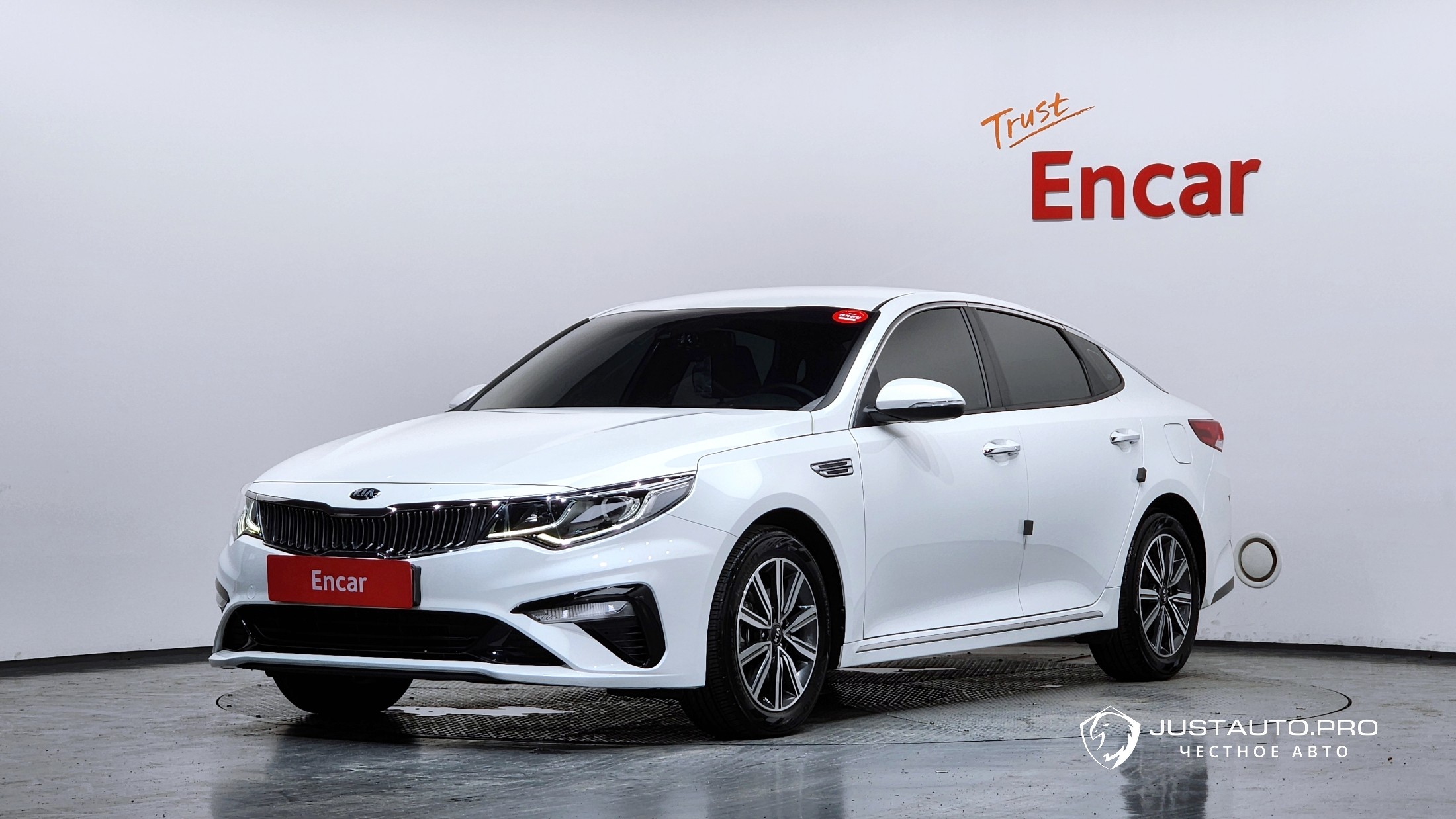 Автомобиль Kia K5