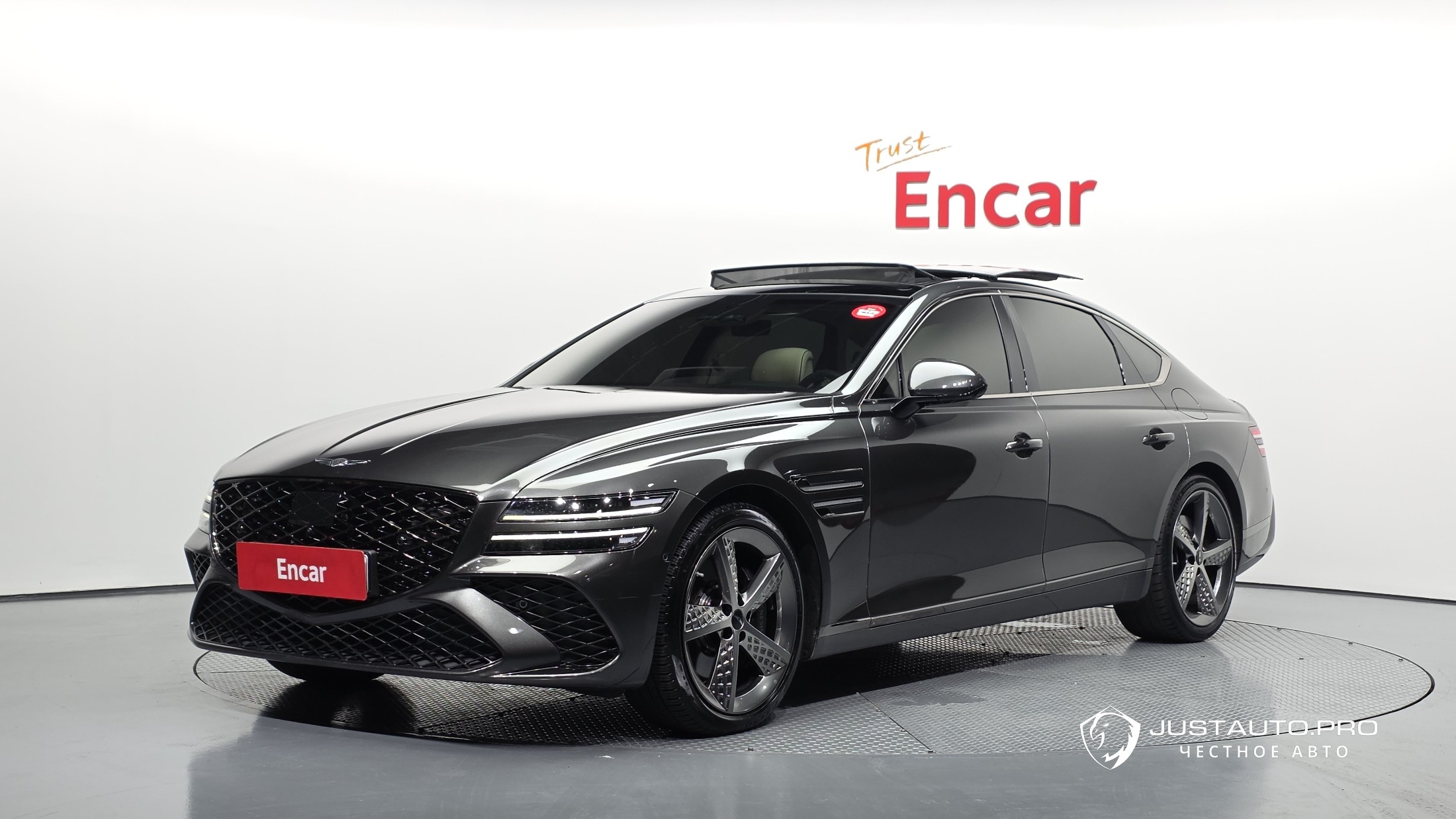 Автомобиль Genesis G80
