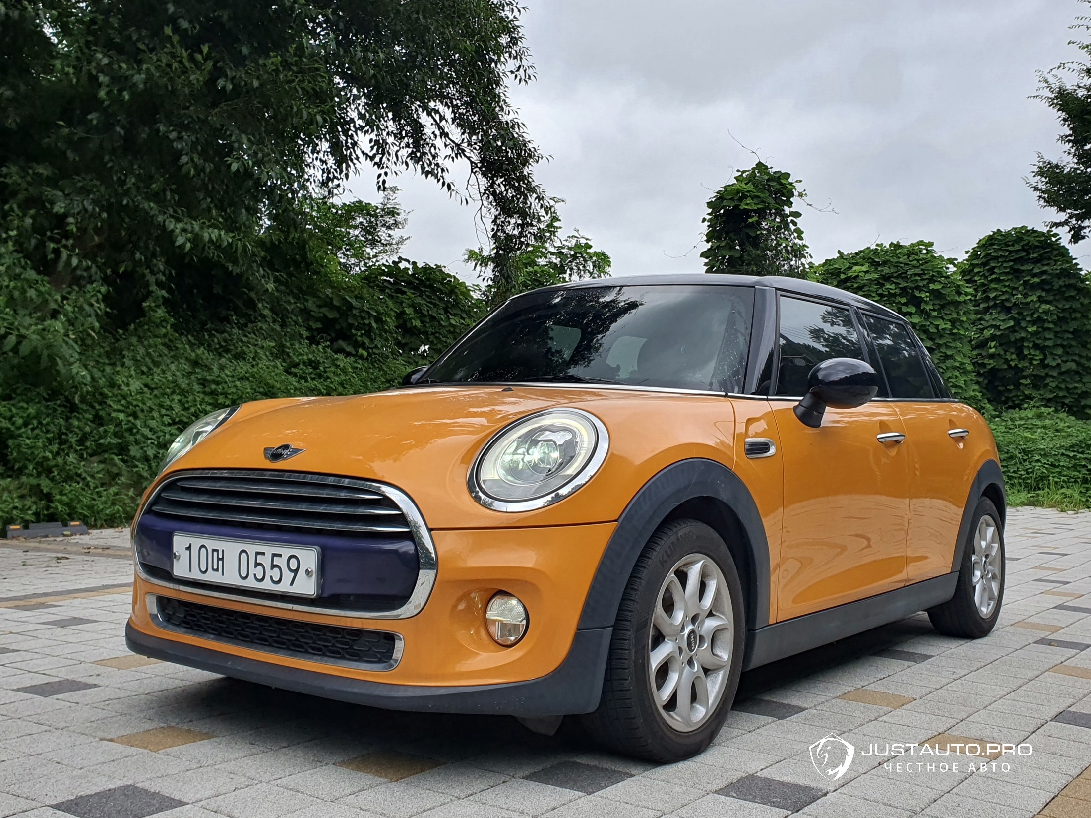 Автомобиль Mini Cooper